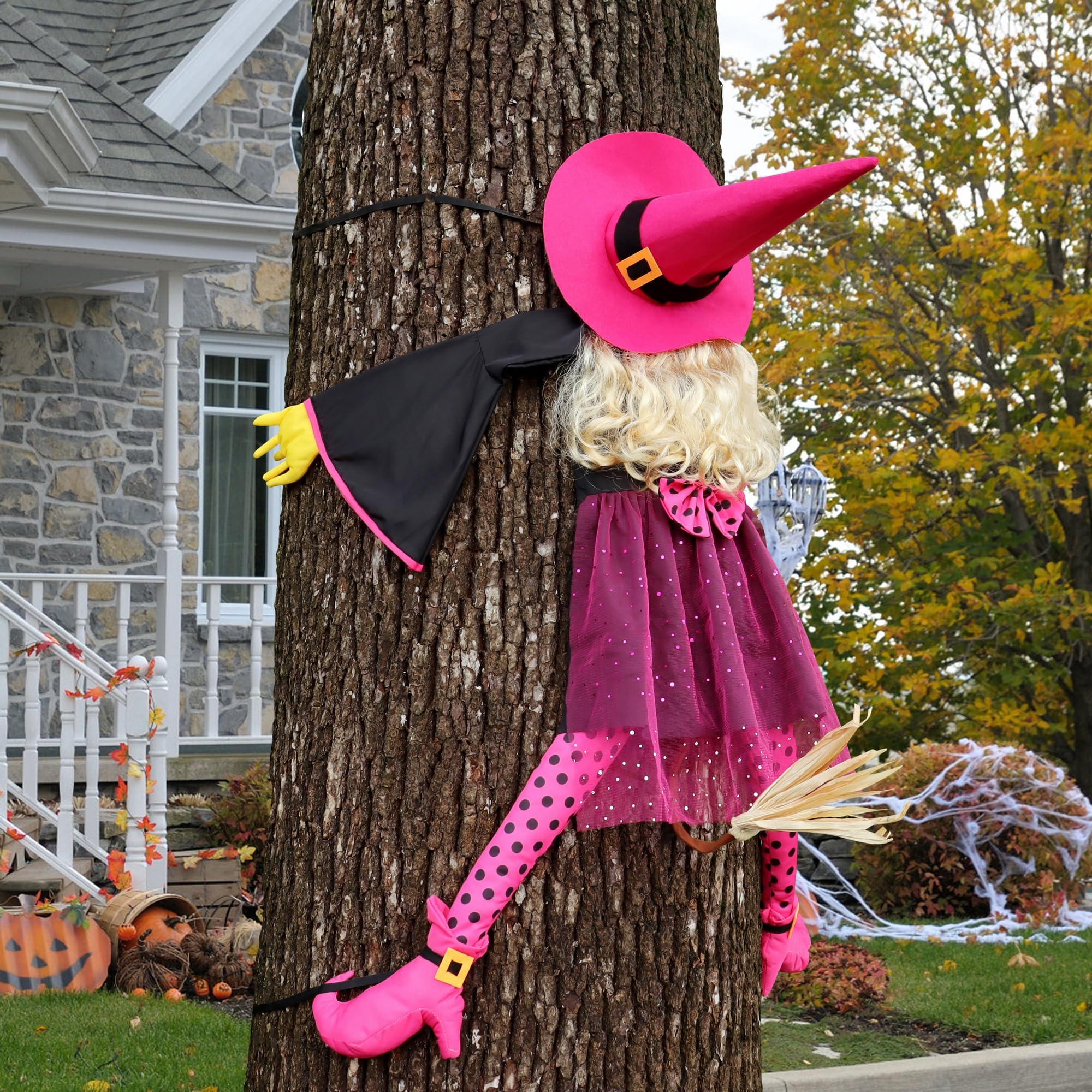 HOIIOH 135cm Halloween Witch Crashing Into Tree Decoration – Funny Pink Witch Outdoor Hanging Decor for Garden, Porch, Fence, Patio or Lawn