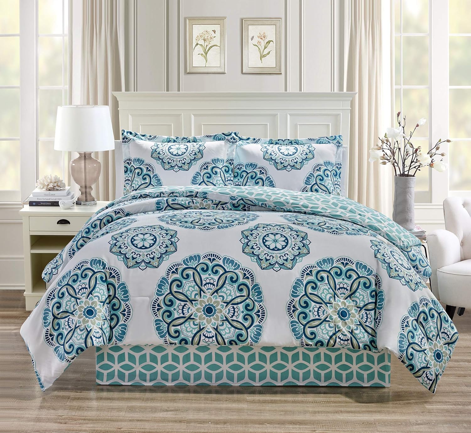 Amazon Com Grandlinen 4 Piece King Size Fine Printed Comforter