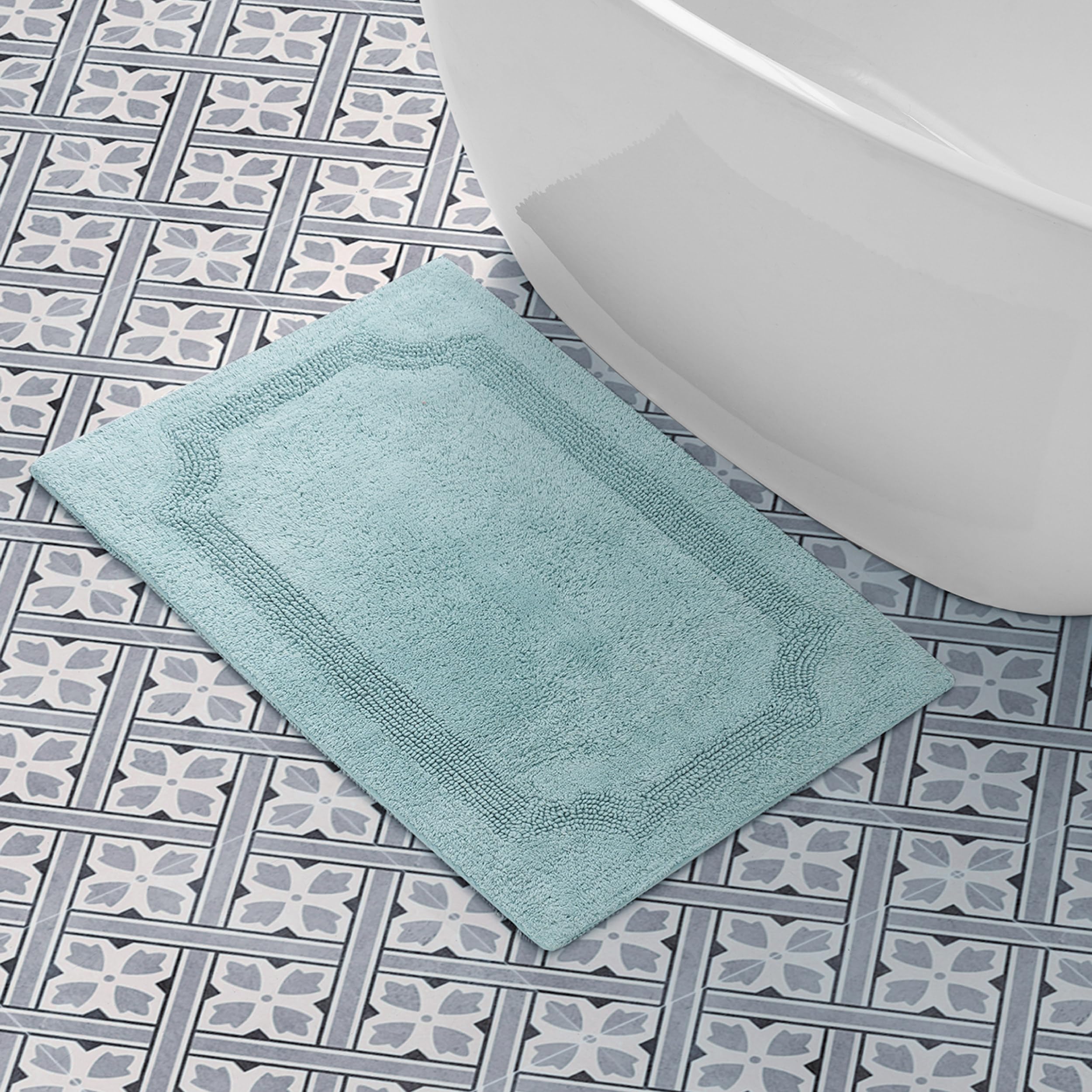 Laura Ashley Reversible Cotton 21 x 34 in. Bath