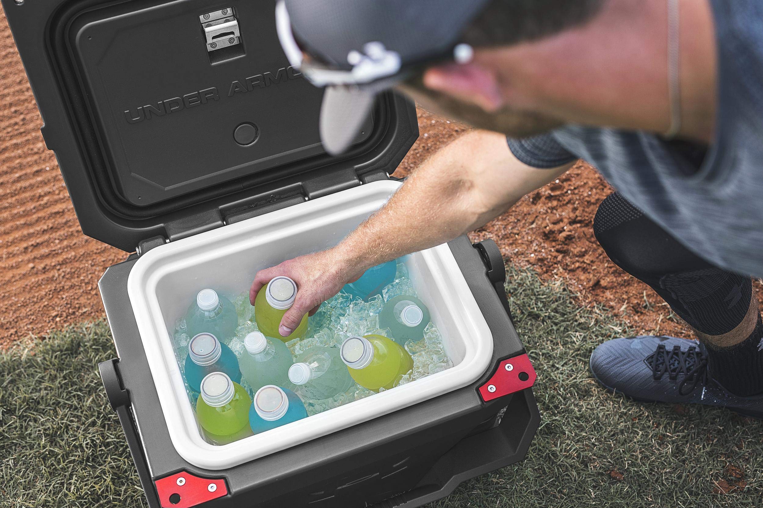 under armour hard cooler
