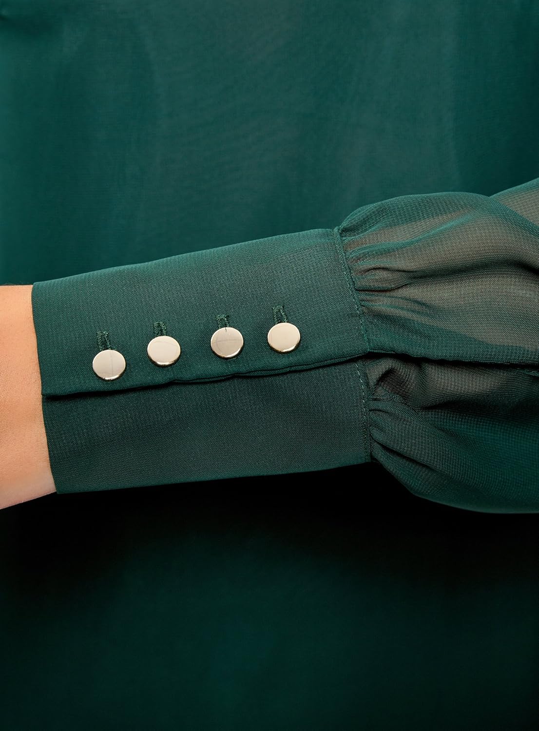 высокие манжеты на рукавах. необычные манжеты на рукавах. сальник манжета для мойки высокого давления хутер 165. высокая манжета. манжеты на рукавах.