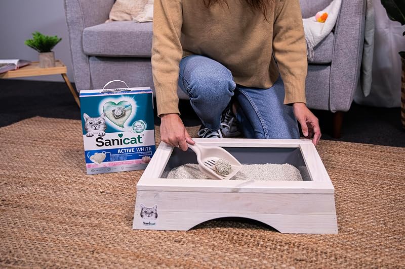 - Arena Aglomerante Active White con Flor de Loto, Hecha de minerales naturales con control de olor garantizado, Absorbe la humedad y facilita la limpieza, 6 L de capacidad