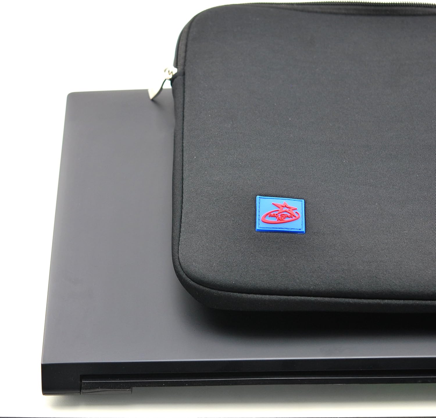 Red Star Tec 15.6" Laptop Sleeve For Laptops & MacBooks - Image 5