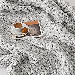 L'AGRATY Chunky Knit Blanket