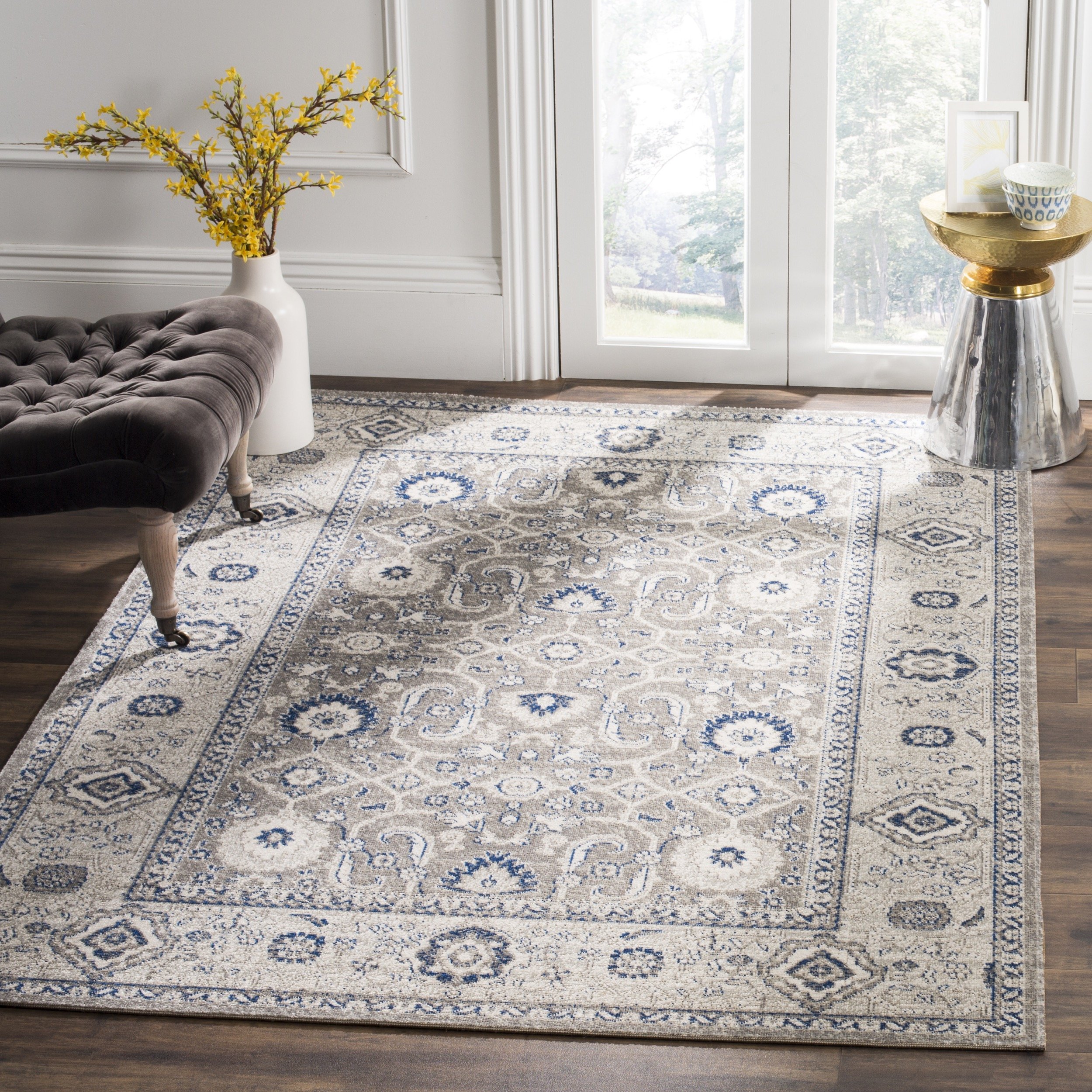 Safavieh Traditional Indoor Woven Rectangle Area Rug, Patina Collection, PTN322, in Taupe / Ivory, 91 X 152 cm for Living Room, Bedroom or Any Indoor Space