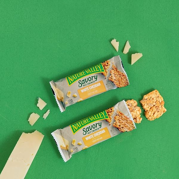 NATURE VALLEY SAVORY NUT CRUNCH BARS, WHITE CHEDDAR, 0.89 OZ, 5 BARS