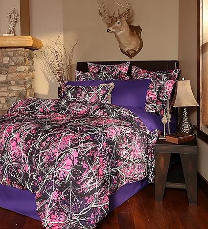 Amazon Com Carstens Muddy Girl Camo 4 Piece Comforter Bedding Set