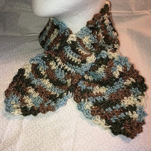 Amazoncom Unisex Crochet Keyhole Ascot Scarf Variegated - 