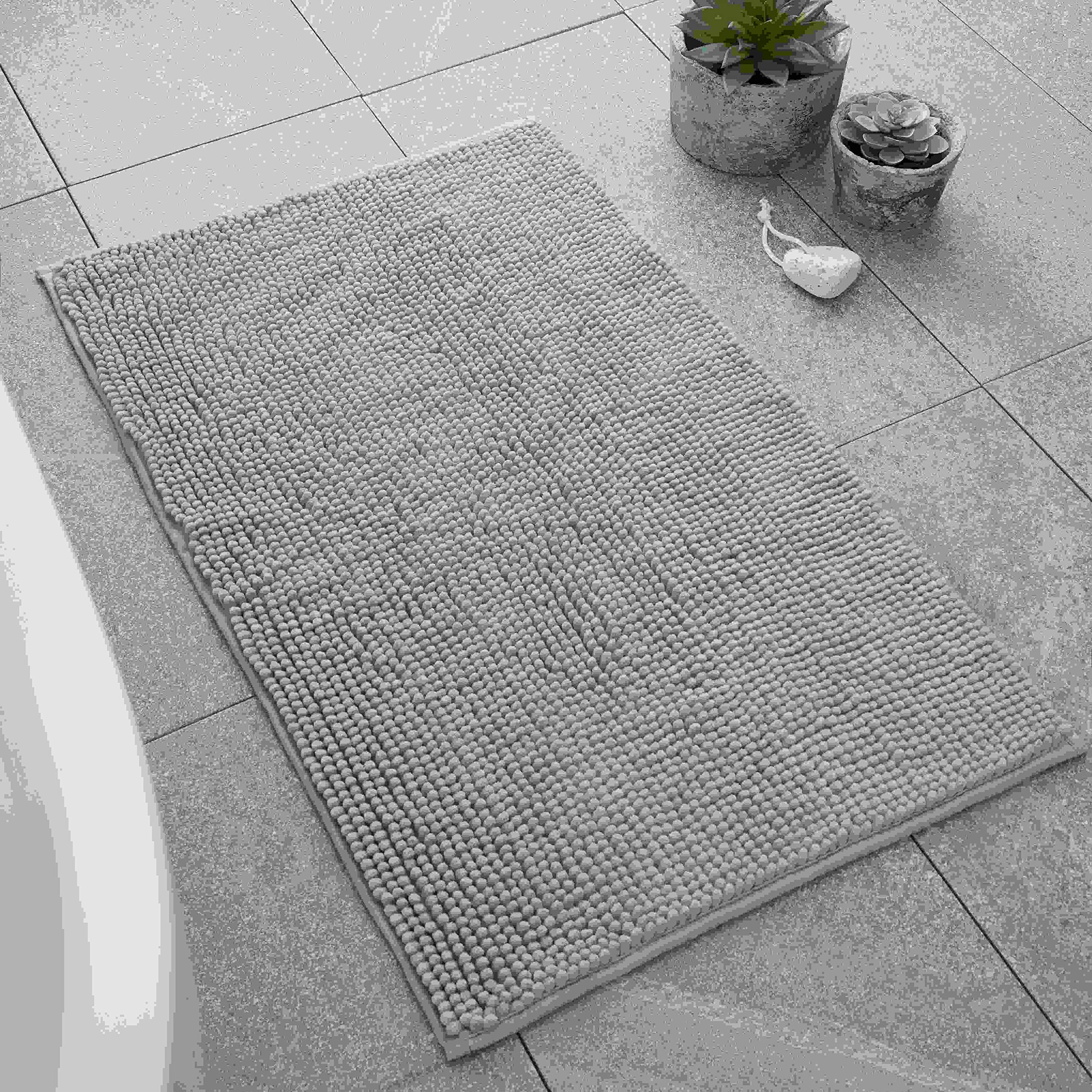 Catherine Lansfield Bobble Bath Mat Silver Grey