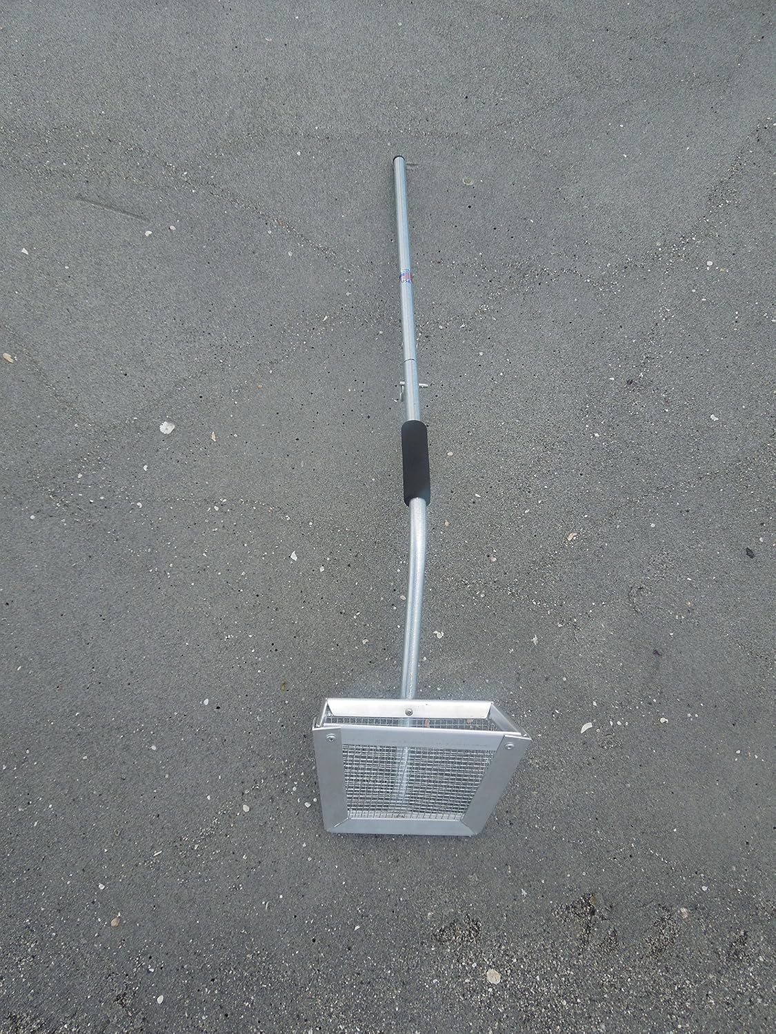 7" Sand Flea Rake
