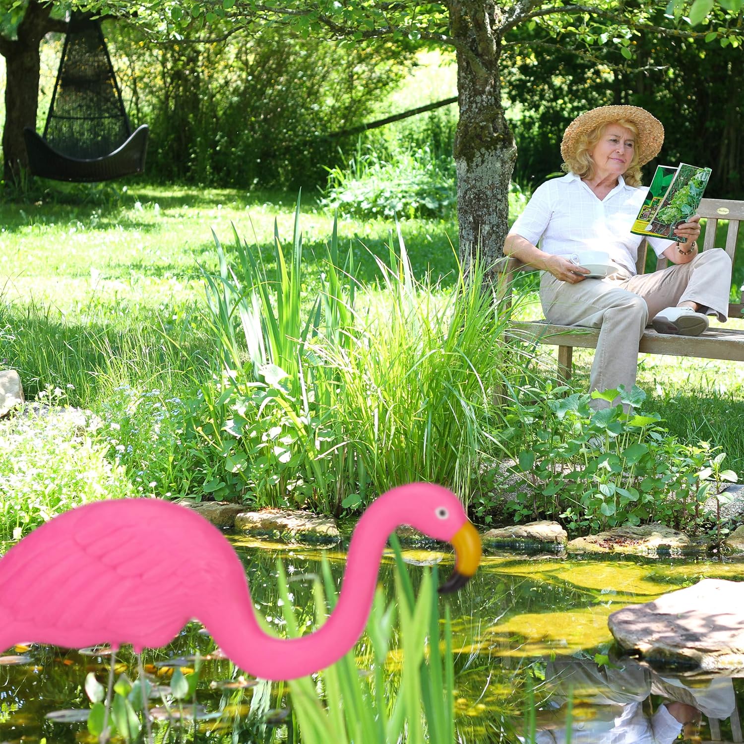 Relaxdays Flamingo Garden Ornament, Set of 2, Outdoor Decoration, Tropical, Balcony, Plastic, Metal, 2 Sizes, Pink - Image 4