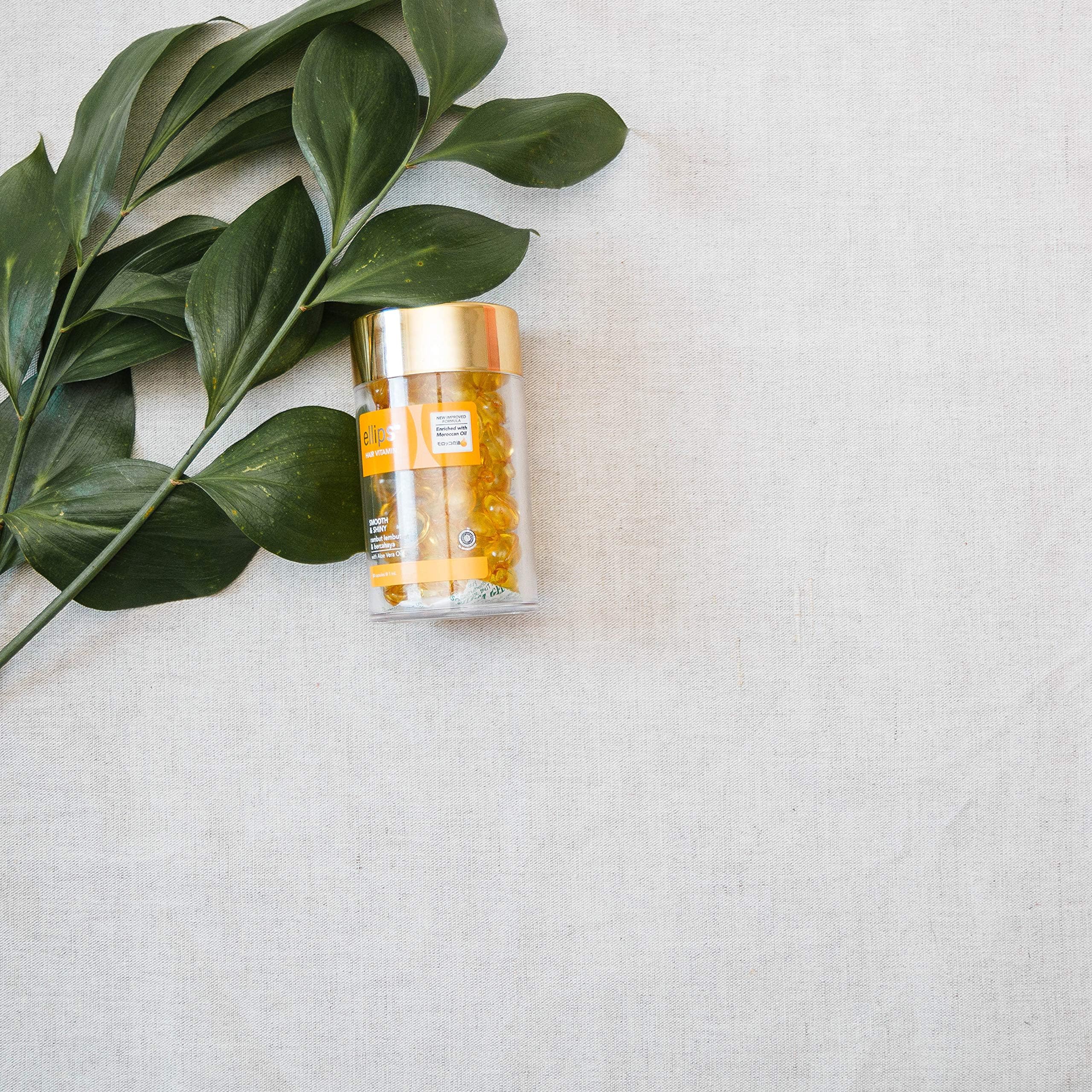 Ellips hair vitamin (smooth and shiny) - 1 jar (50 capsules). Original hair treatment oil from Indonesia