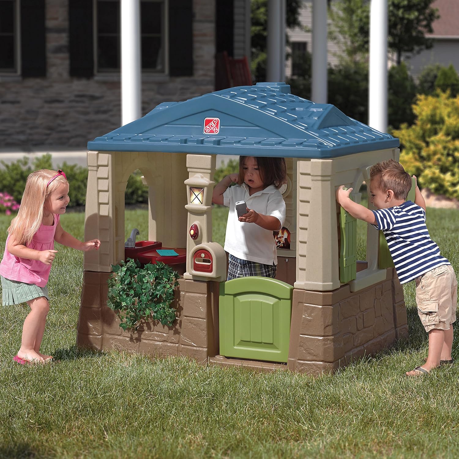 step2 charming cottage playhouse