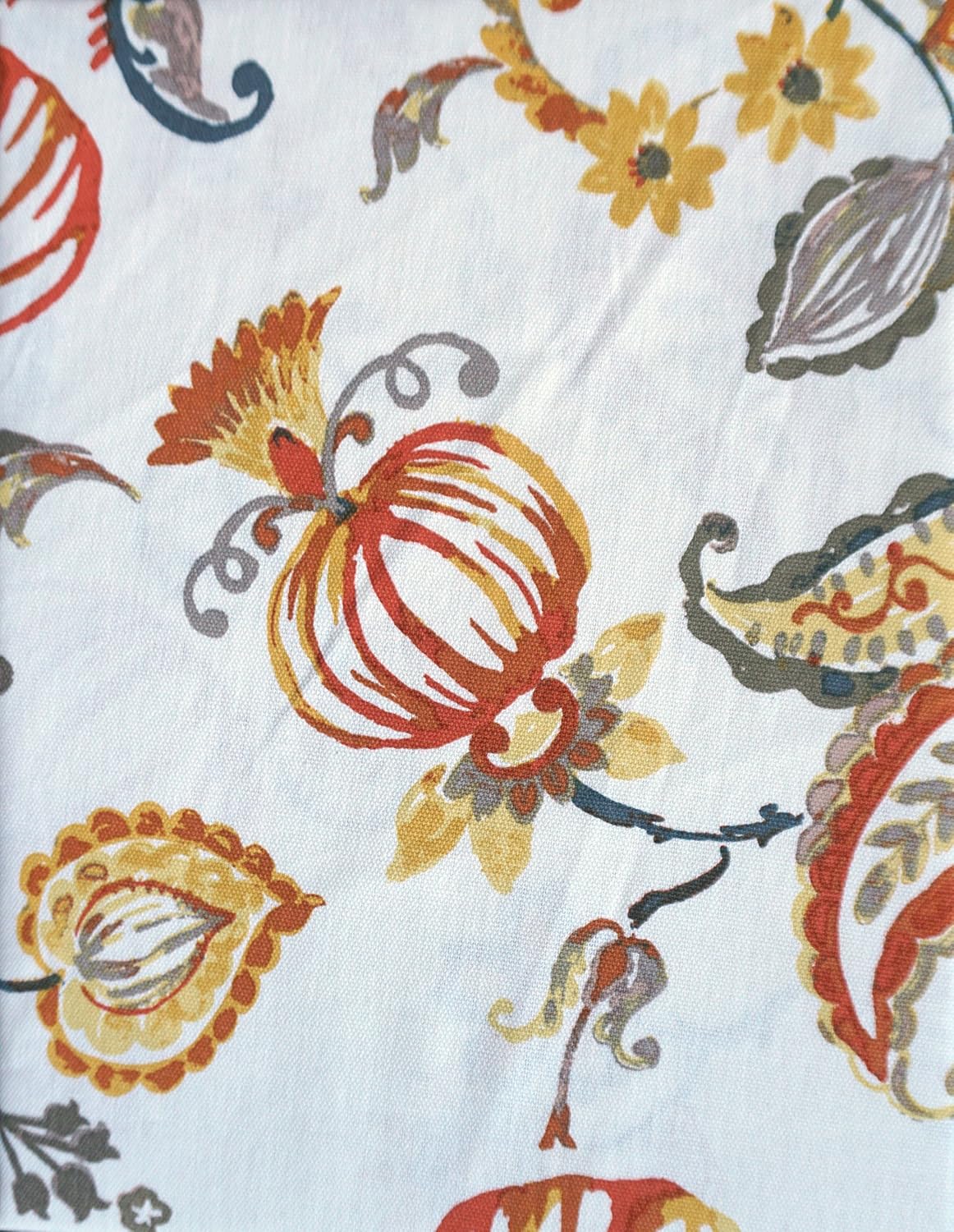Envogue Autumn Pumpkin Tablecloth, 70 Inch Round Home