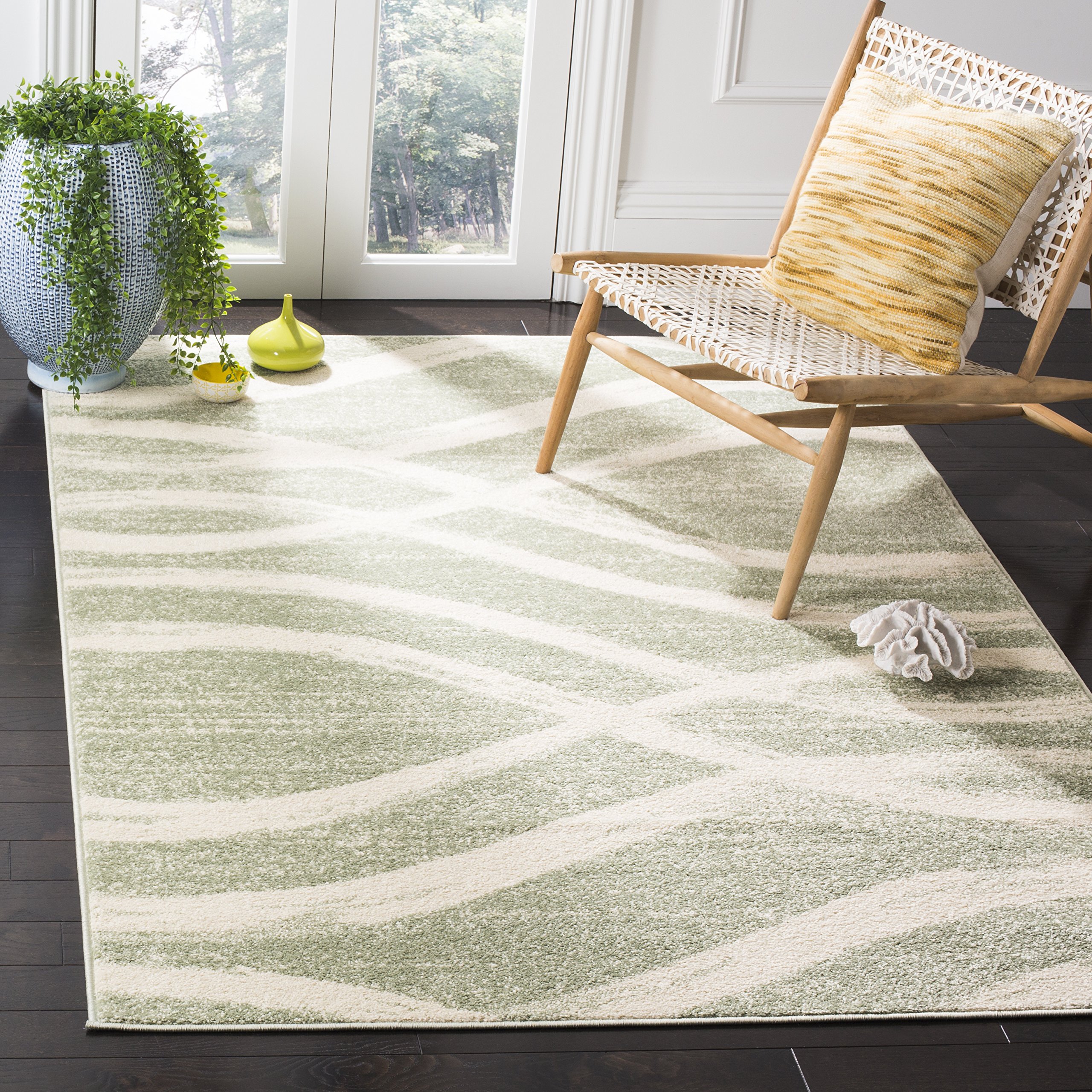 Safavieh Modern Wave Distressed Indoor Woven Rectangle Area Rug, Adirondack Collection, ADR125, in Sage/Cream, 91 X 152 cm for Living Room, Bedroom or Any Indoor Space