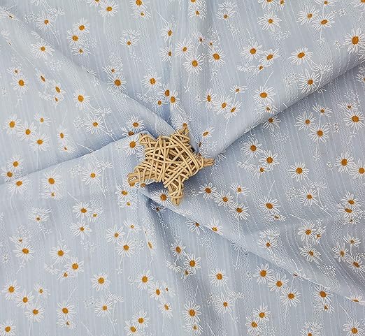 Amazon Aicvhin 刺繍生地 布 綿100 コットン レース 生地 布 綿 刺繍 パッチワーク布 カット ナチュラル ひなぎく花柄 肌に優しい ハンドメイド 手作りキット 裁縫 Diy 衣装材料 洋服 ドレス ワンピース カーテン 手作り大人服 子供服向けレース生地 Diy 手芸 手作り