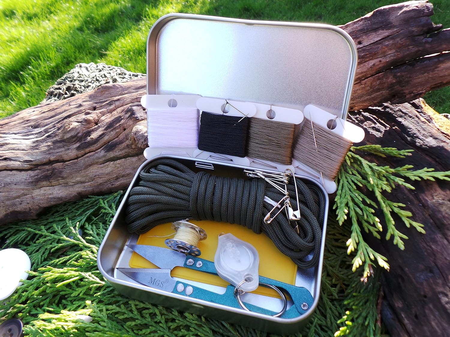 MD ULTIMATE SURVIVAL BUSHCRAFT SEWING KIT BUSHCRAFT FIELD CAMPING