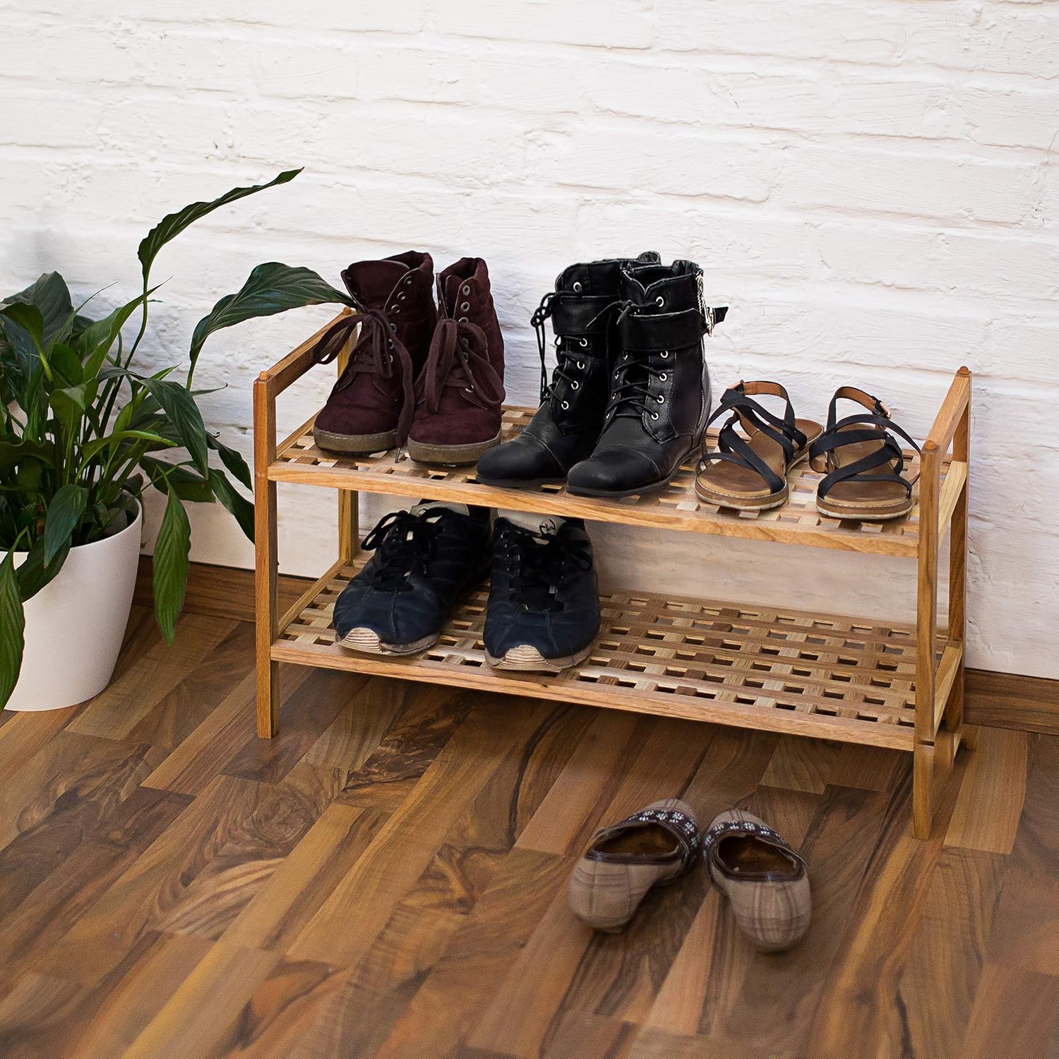 Relaxdays 2-tiered shoe rack, stackable shoe bench, made from walnut wood, two shelves for up to 6 works of shoes, brown - Image 3