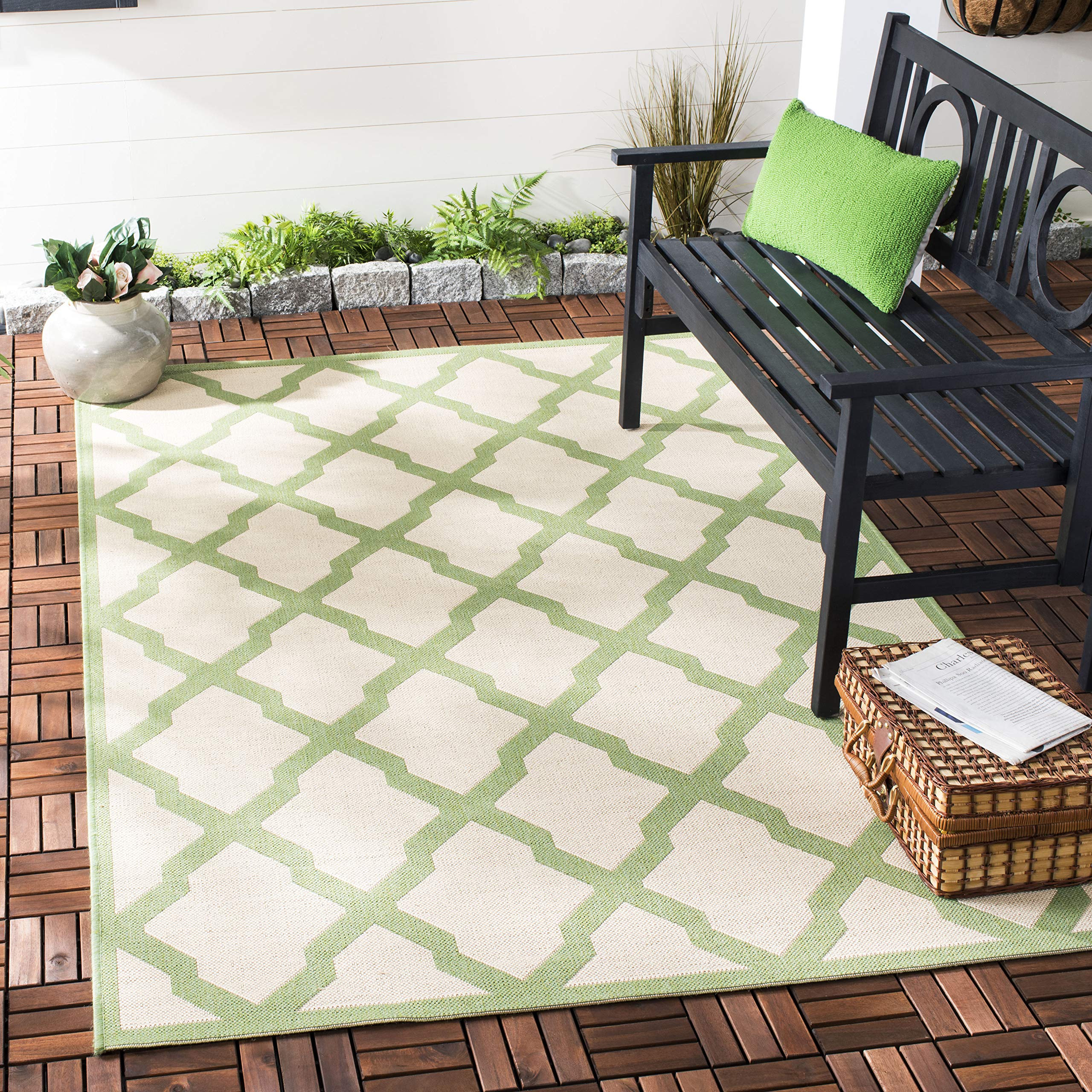 Safavieh Trellis Indoor/Outdoor Woven Rectangle Area Rug, Beachhouse Collection, BHS122, in Cream / Olive, 79 X 152 cm for Garden, Patio or Any Outdoor Space