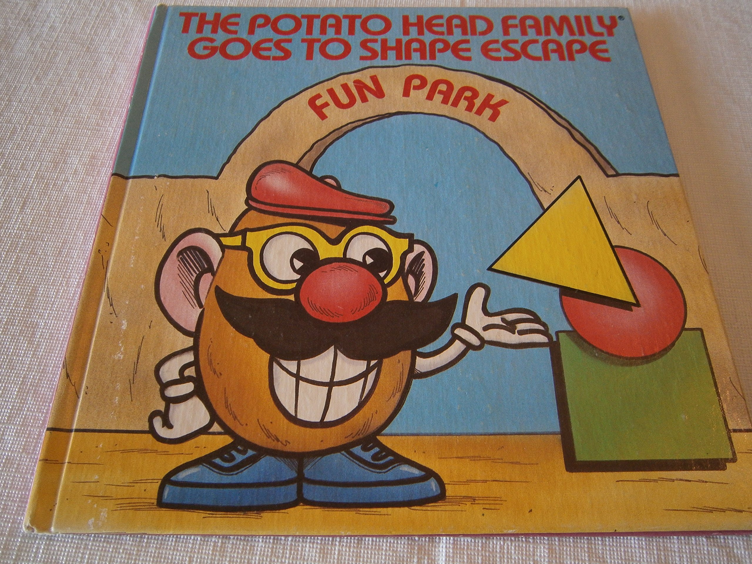 Mr Potato Head Family Goes To Shape Escape Fun Park Abisch Ron Schoomaker Walt Amazon Com Books