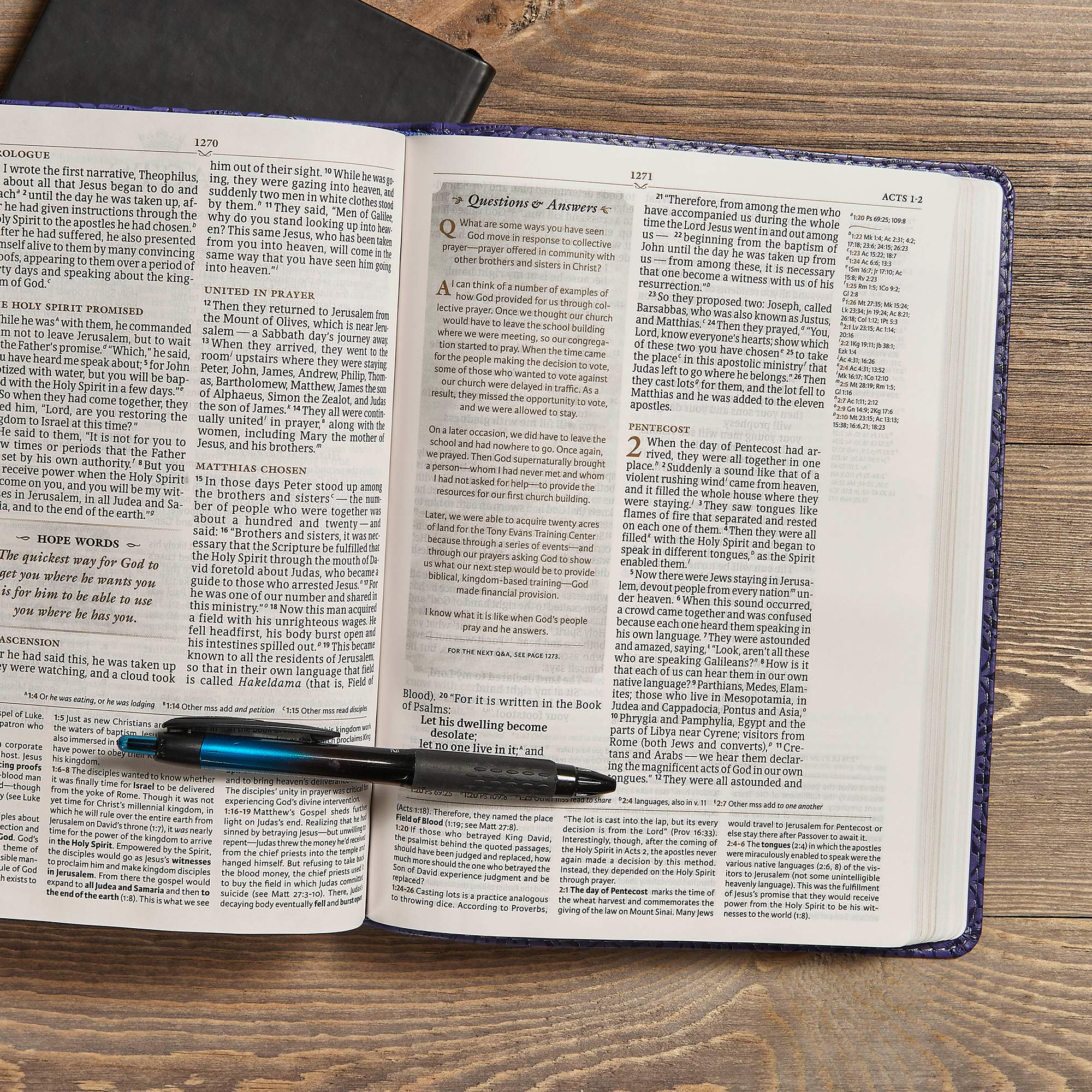 CSB Tony Evans Study Bible, Purple LeatherTouch, Black Letter, Study Notes and Commentary, Articles, Videos, Charts, Easy-to-Read Bible Serif Type CSB Tony Evans Study Bible, Purple LeatherTouch, Black Letter, Study Notes and Commentary, Articles, Videos, Charts, Easy-to-Read Bible Serif Type Imitation Leather