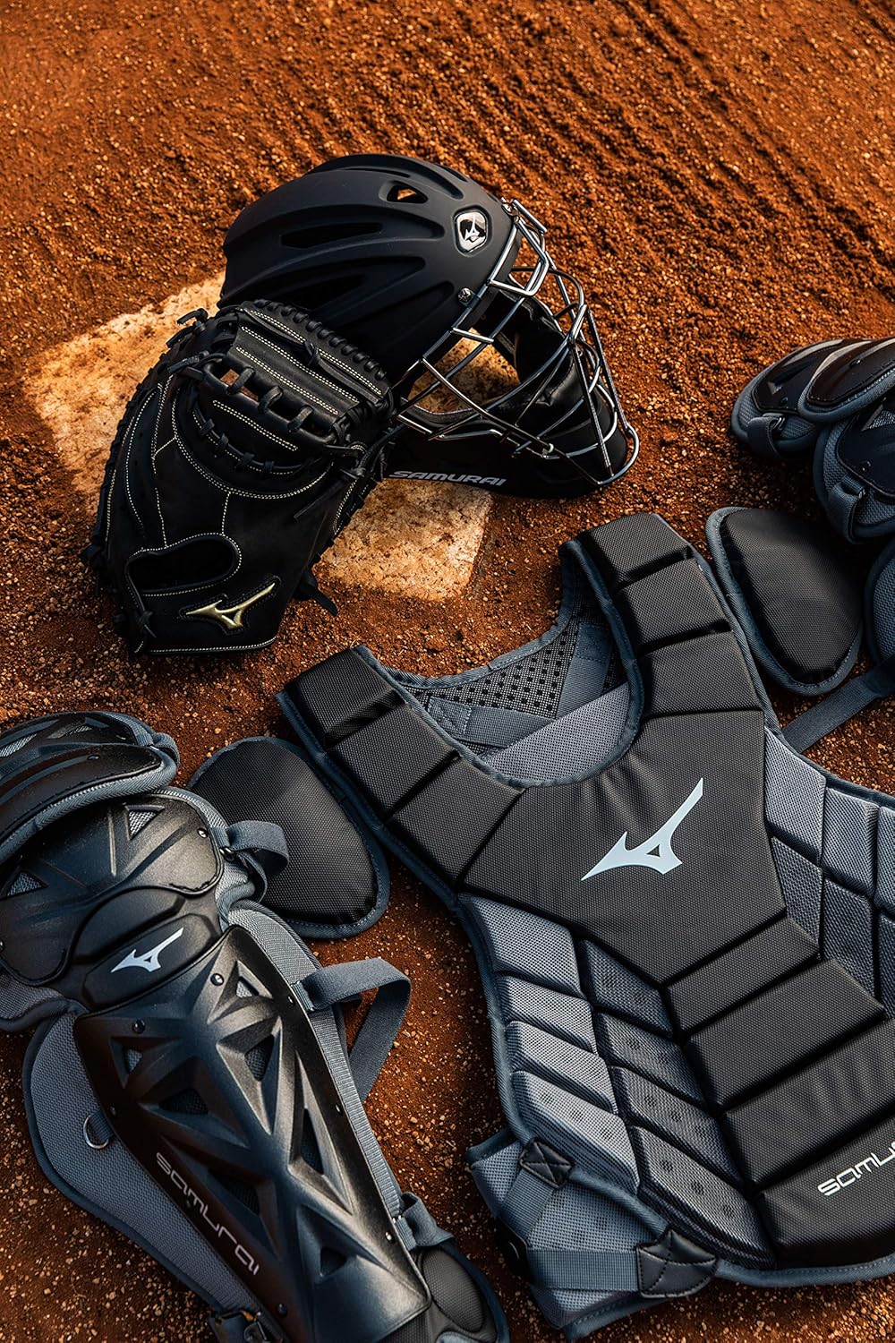 Mizuno Samurai Adult Baseball Shin Guards : Sports & Outdoors