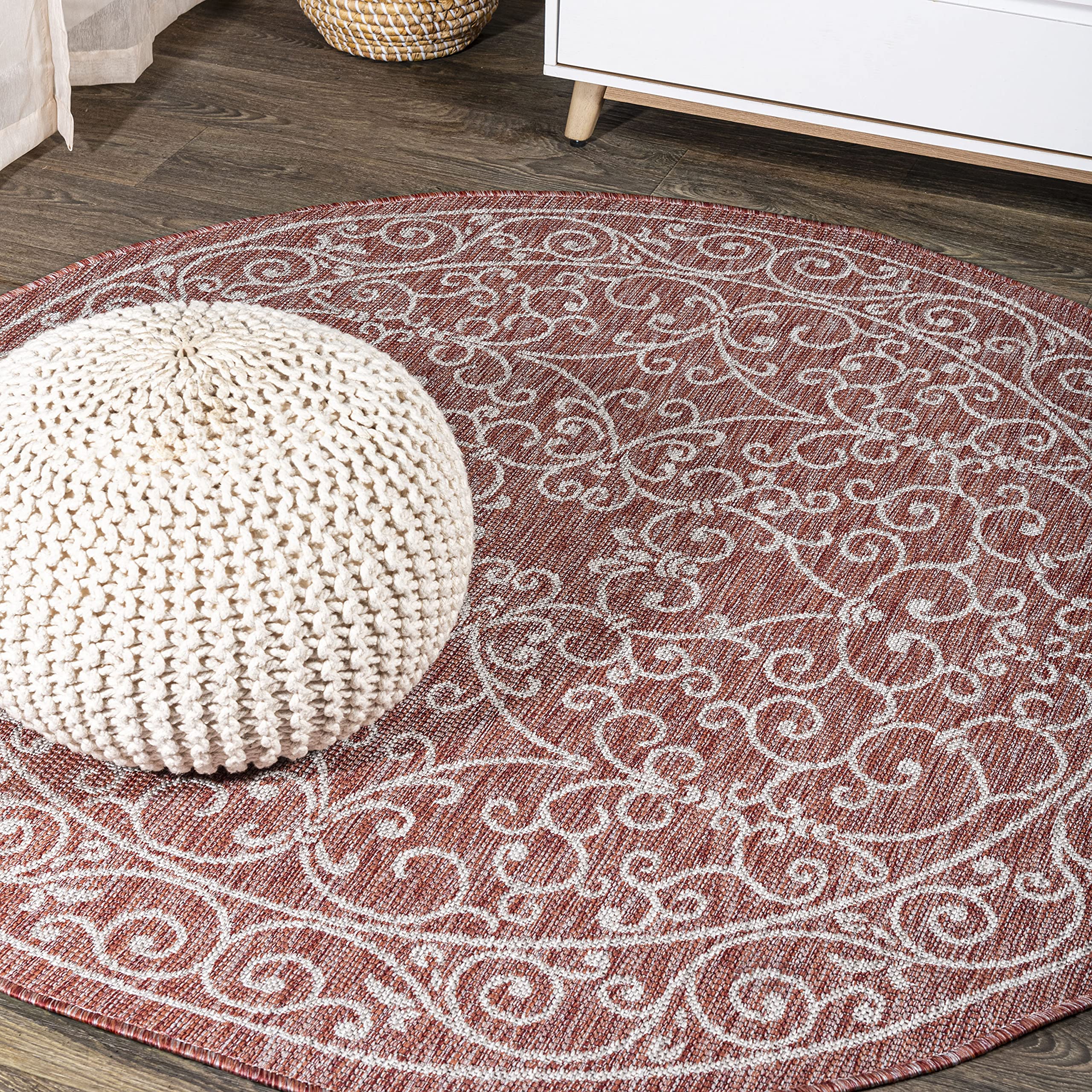 JONATHAN Y Vintage Filigree Indoor Outdoor Round Area Rug 9 Ft Red/Beige, Charleston Textured Weave for Backyard, Patio, Porch, Easy-Cleaning, High Traffic, Pet-Friendly, Non-Shedding (SMB106B-9R) Image