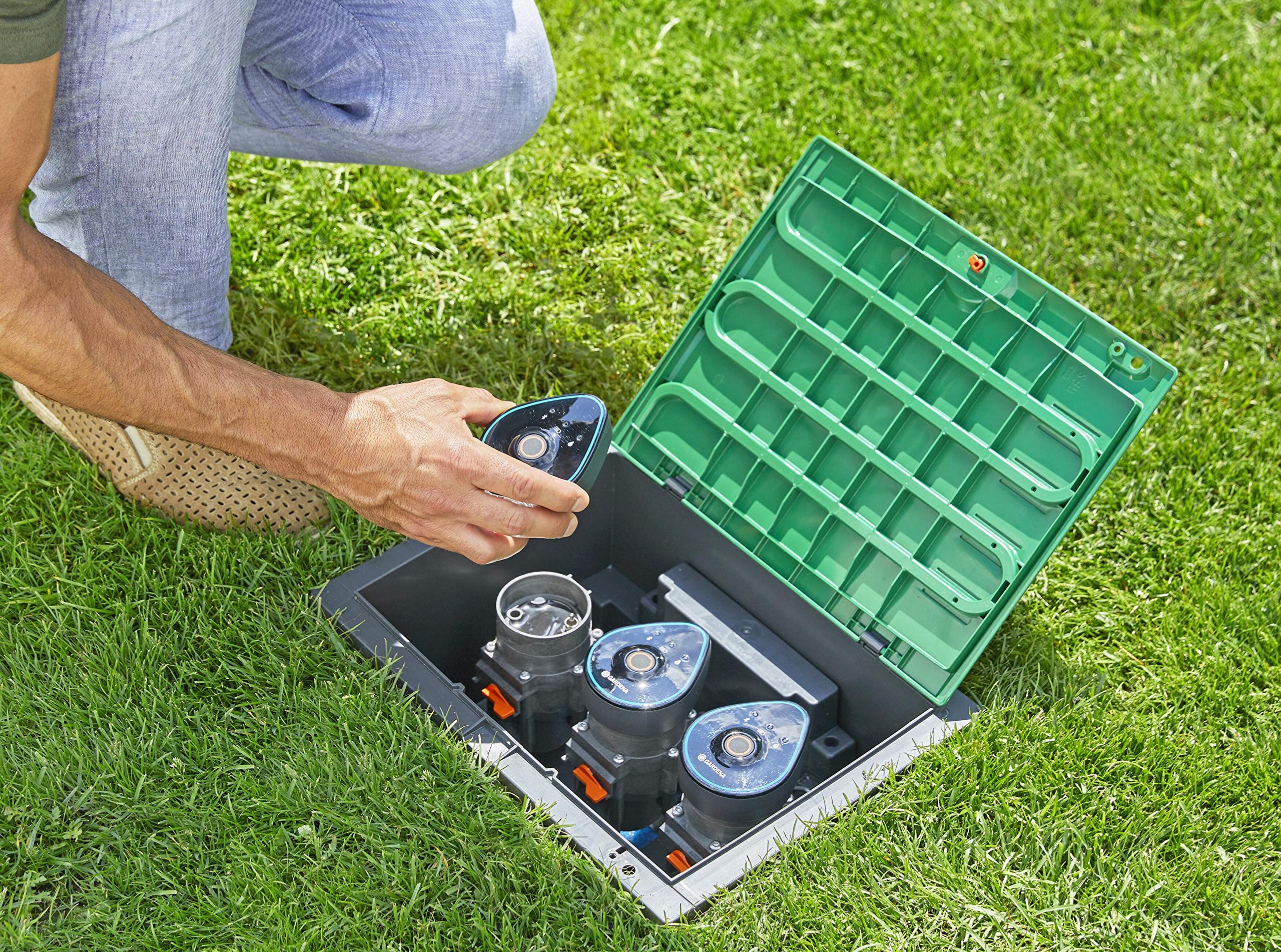 Gardena Ventilbox 9 V Bluetooth-Set: Bodeneinbaudose für den unterirdischen Einbau von batteriebetriebenen Bewässerungsventilen, programmierbar per App (1286-20) 3