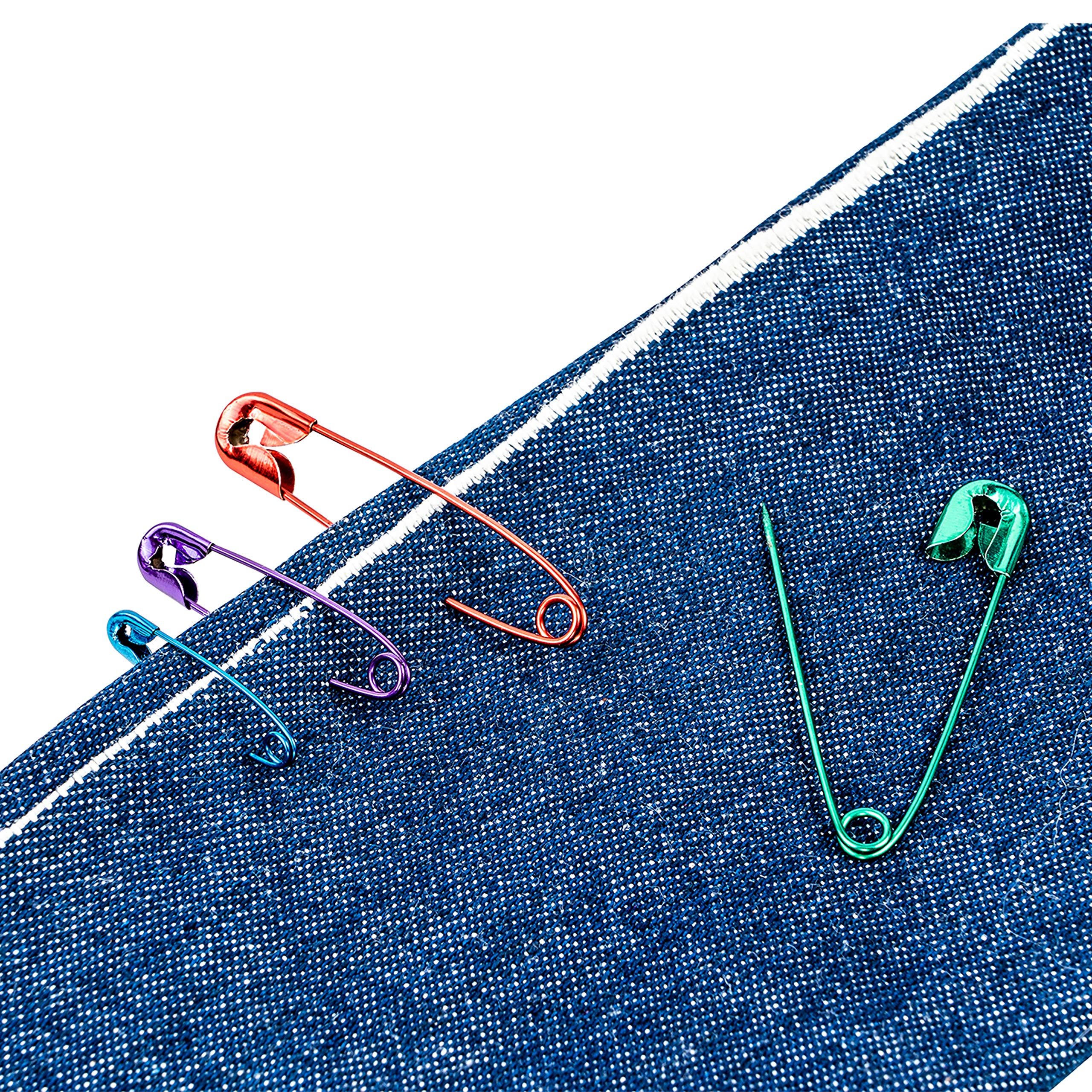 SINGER 00294 Metallic-Coated Safety Pins, Colors may vary and Sizes, 35-Count,