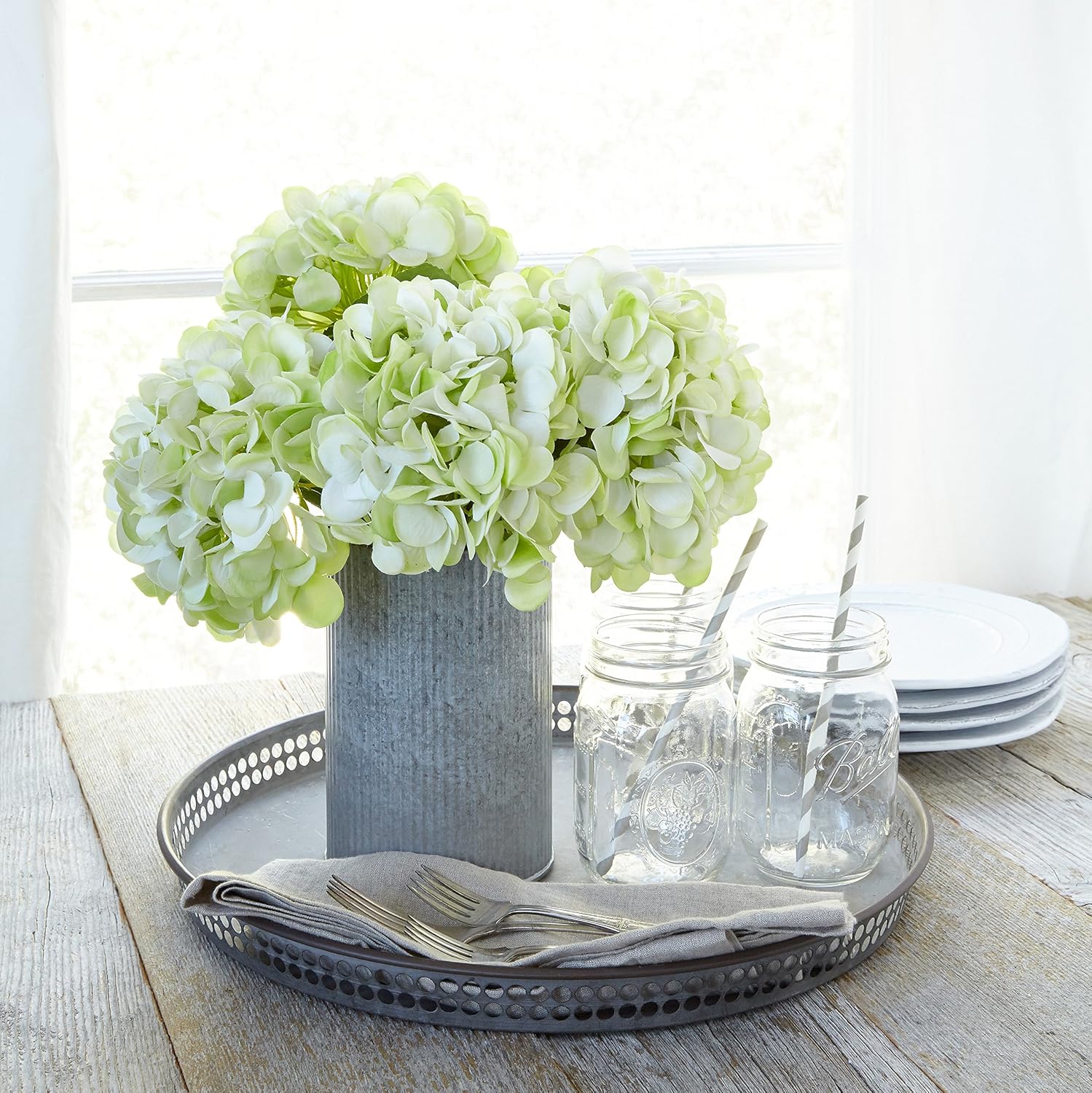 Best Silk Dining Table Arrangement