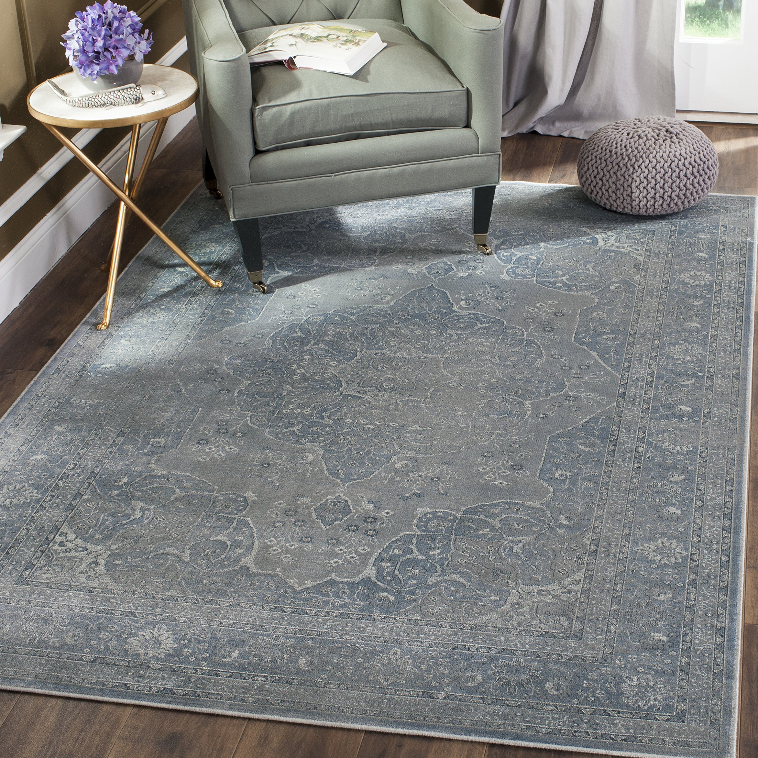Safavieh Traditional Indoor Woven Rectangle Area Rug, Vintage Collection, VTG158, in Light Blue / Light Grey, 99 X 170 cm for Living Room, Bedroom or Any Indoor Space