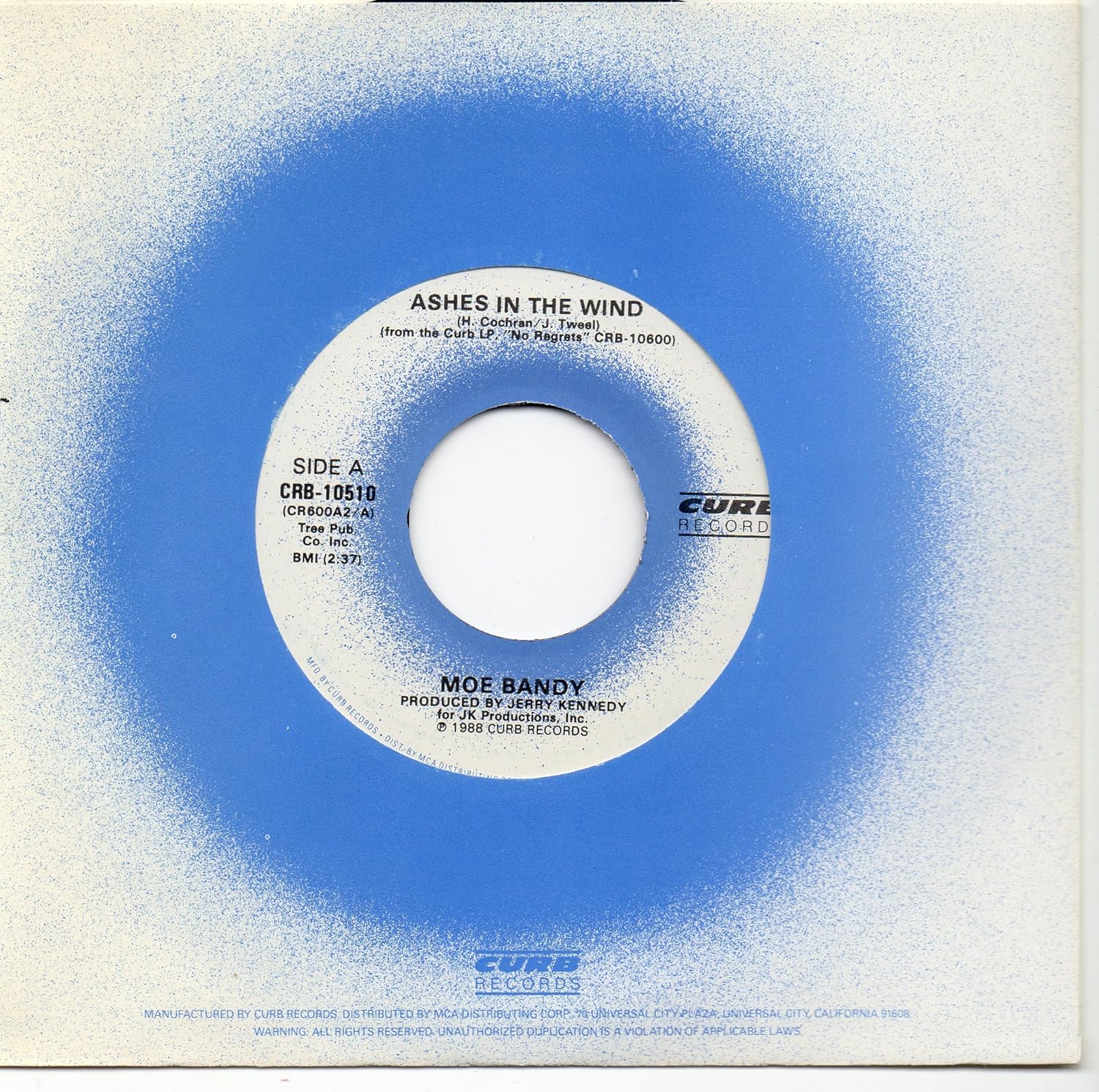 Moe Bandy Nobody Gets Off In This Town B W Back In My Roarin S 7 45 Amazon Com Music