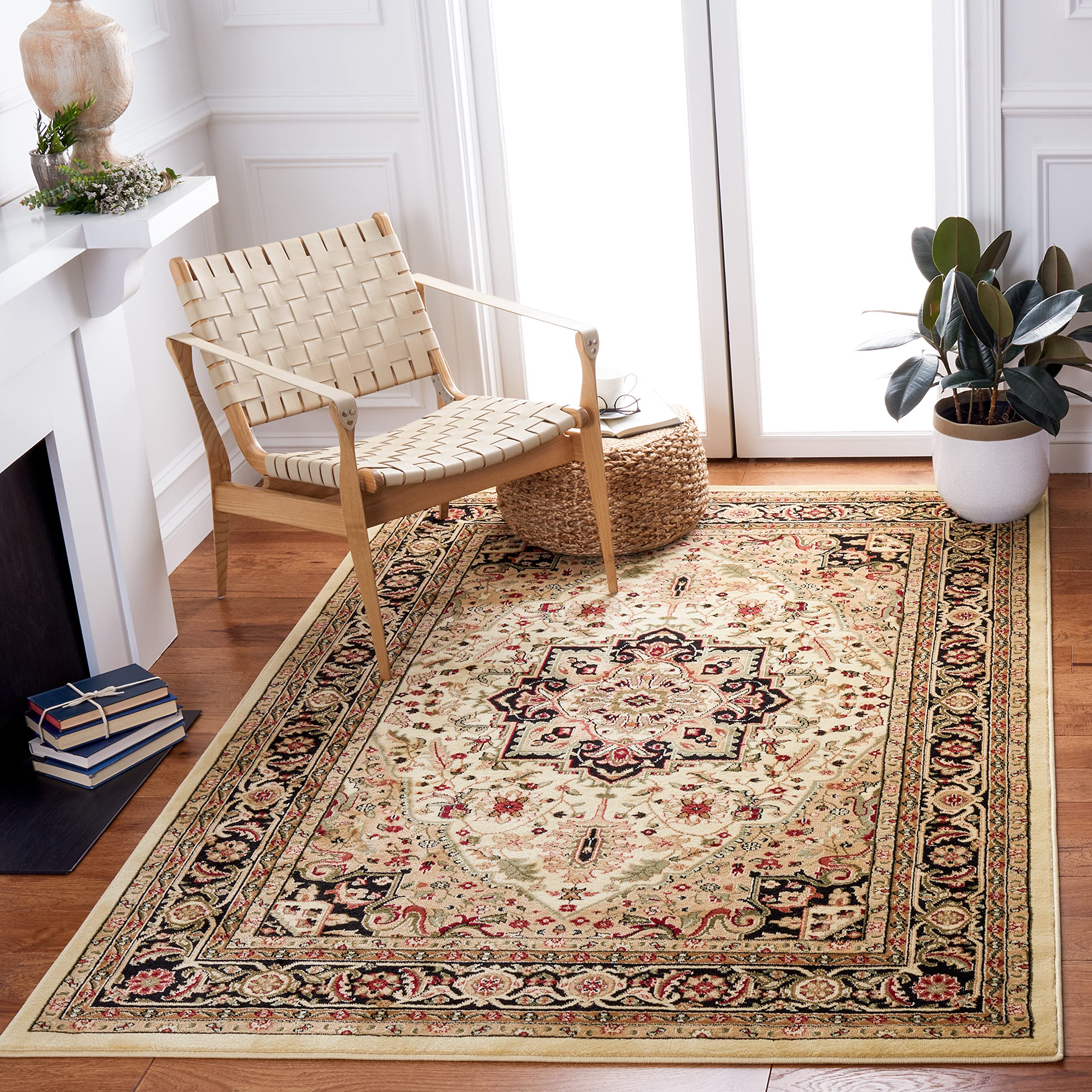 SAFAVIEH Lyndhurst Collection Area Rug - 6' x 9', Beige & Black, Traditional Oriental Design, Non-Shedding & Easy Care, Ideal for High Traffic Areas in Living Room, Bedroom (LNH330C) Image