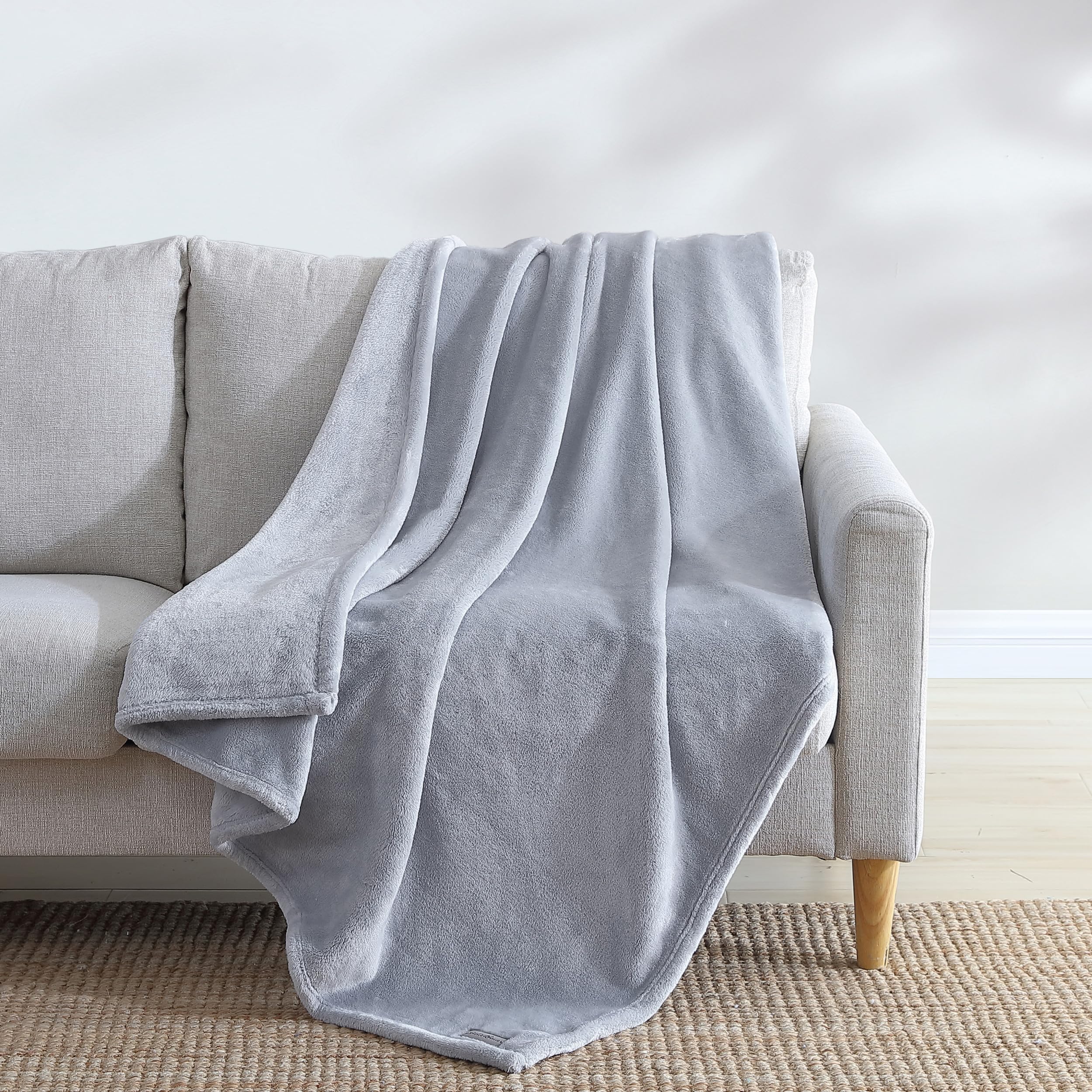 Eddie Bauer - Blanket, Super Soft Reversible Sherpa & Brushed Fleece Bedding, Throw Blankets for Couch, Ideal for Lounging (Ultra Lux Solid Grey)