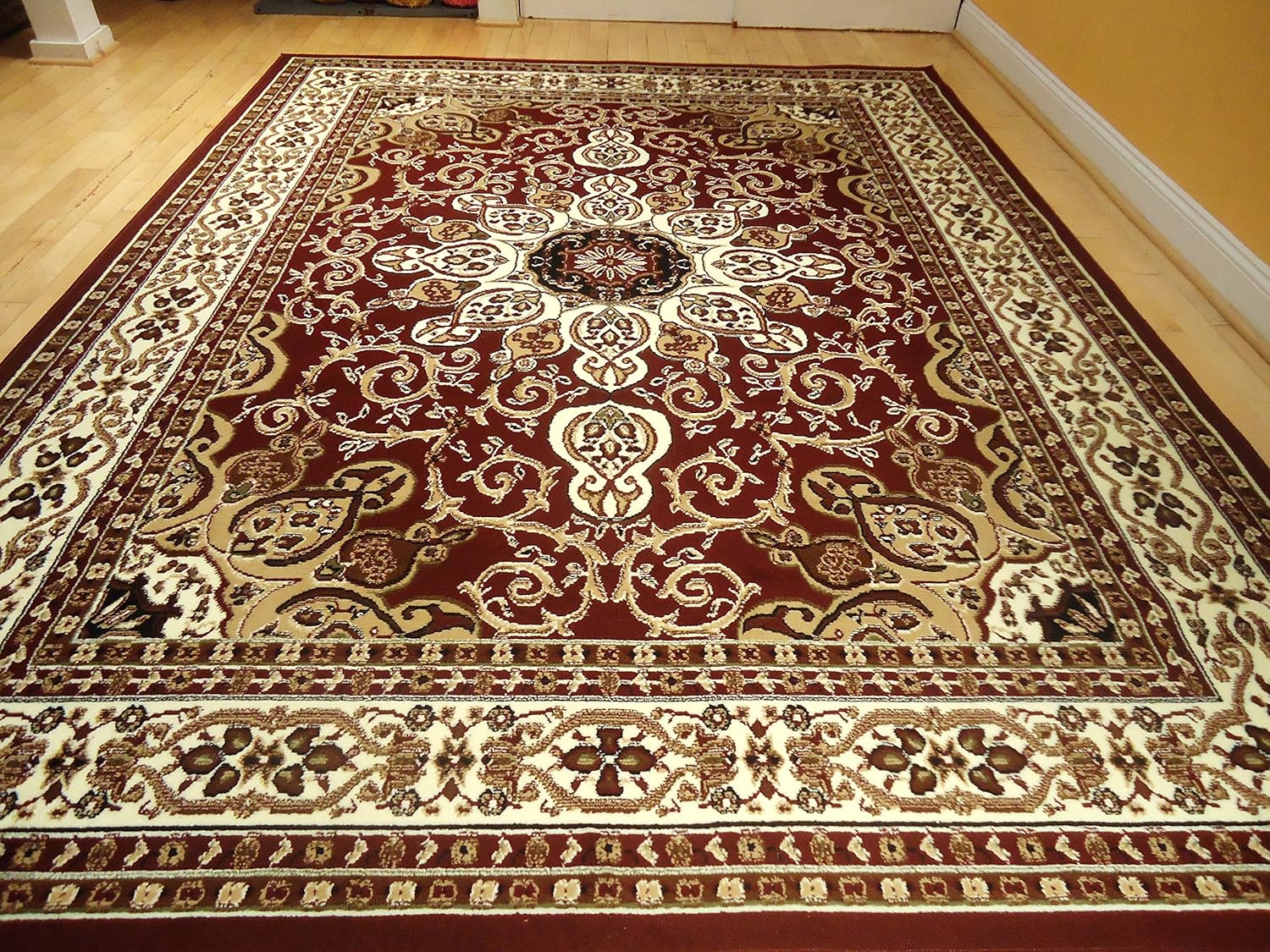 Amazon Com Area Rug Traditional Persian Design 5x7 Rug Burgundy Rug Cream Beige 5x8 Red Carpet Living Room 5x7 Area Rugs Medium 5x8 Furniture Decor