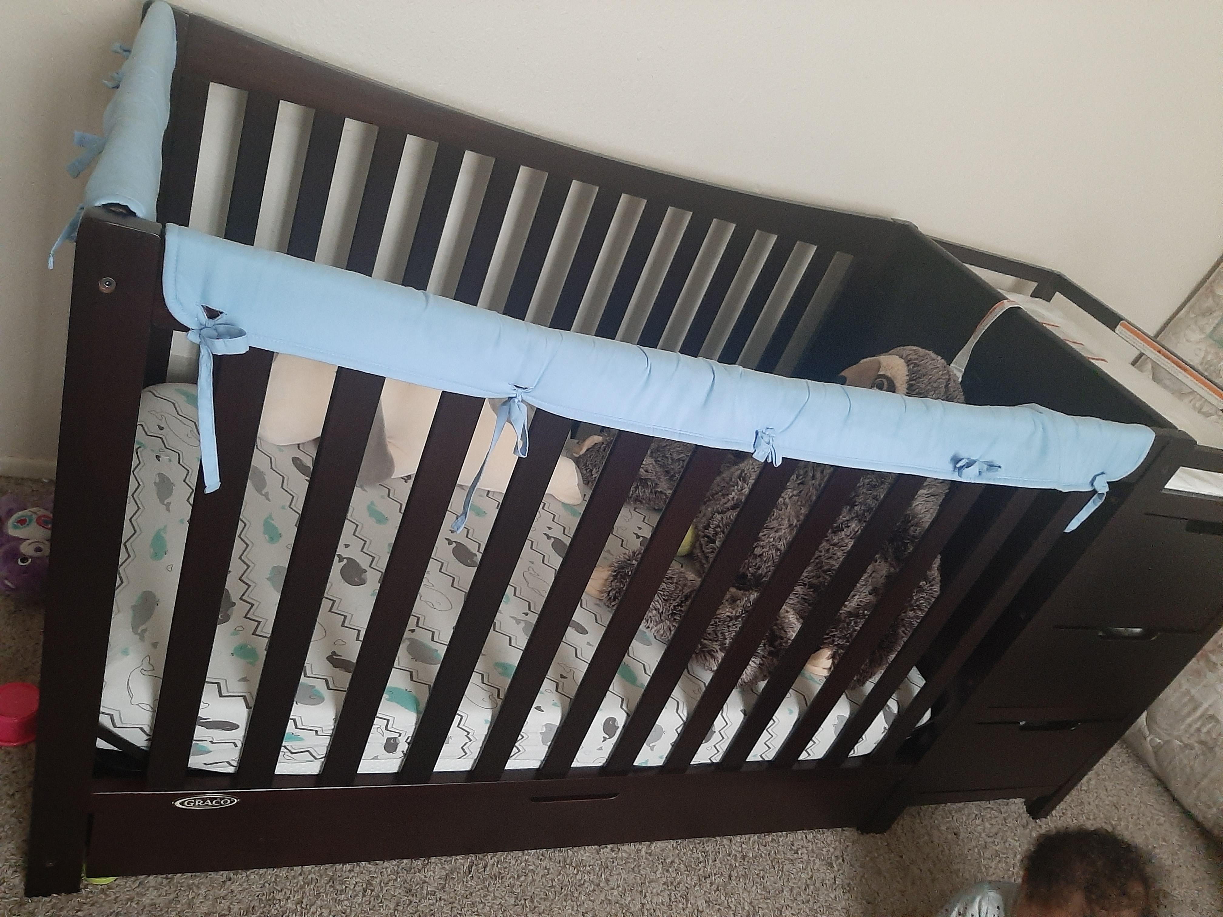 12/mo Finance Graco Remi 4In1 Convertible Crib & Changer With