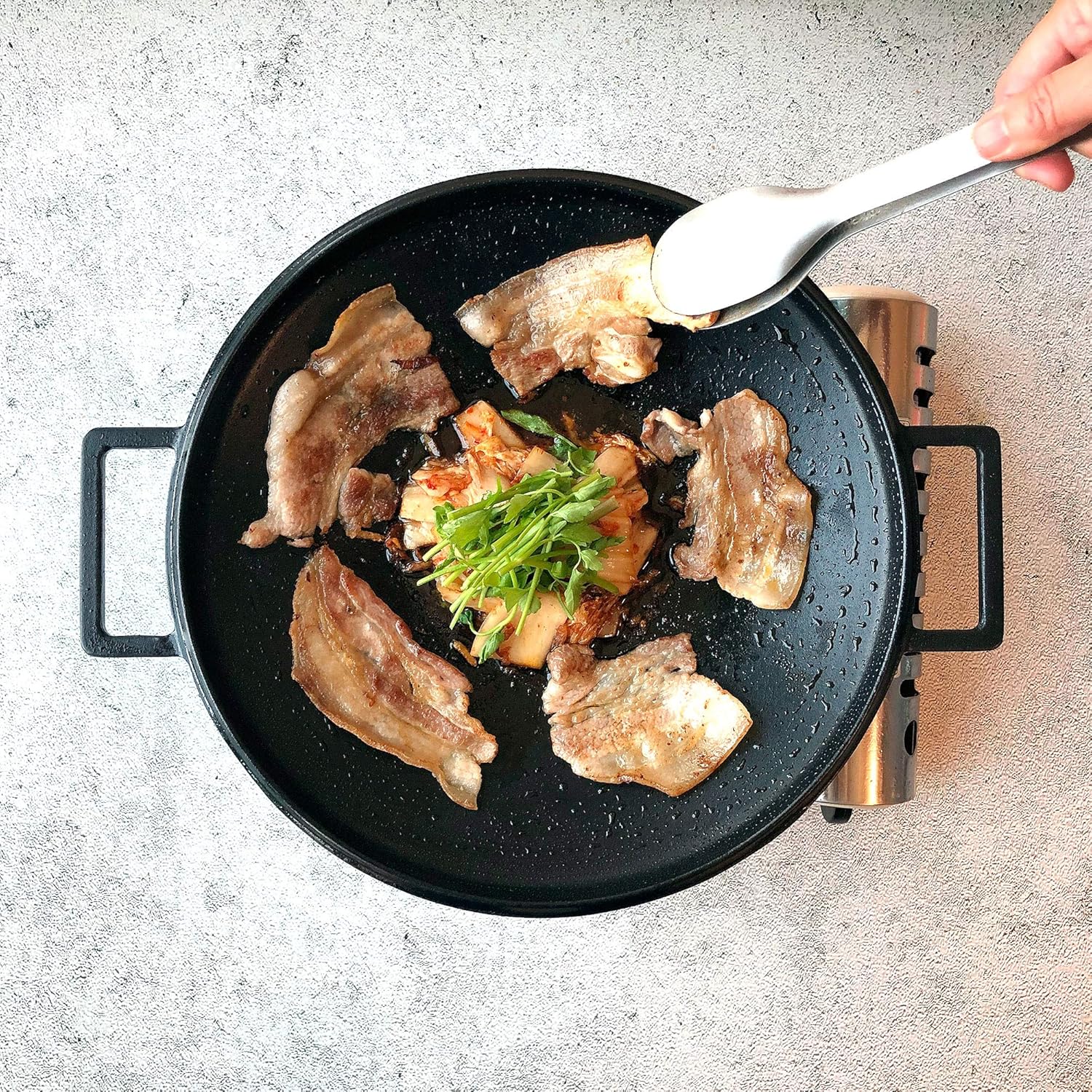 MOOSSE Premium Korean BBQ Grill Pan, Chosun Griddle, Enameled Cast Iron Grill for Induction Cooktop, Stove, Oven, No Seasoning Required, 13”: Kitchen & Dining