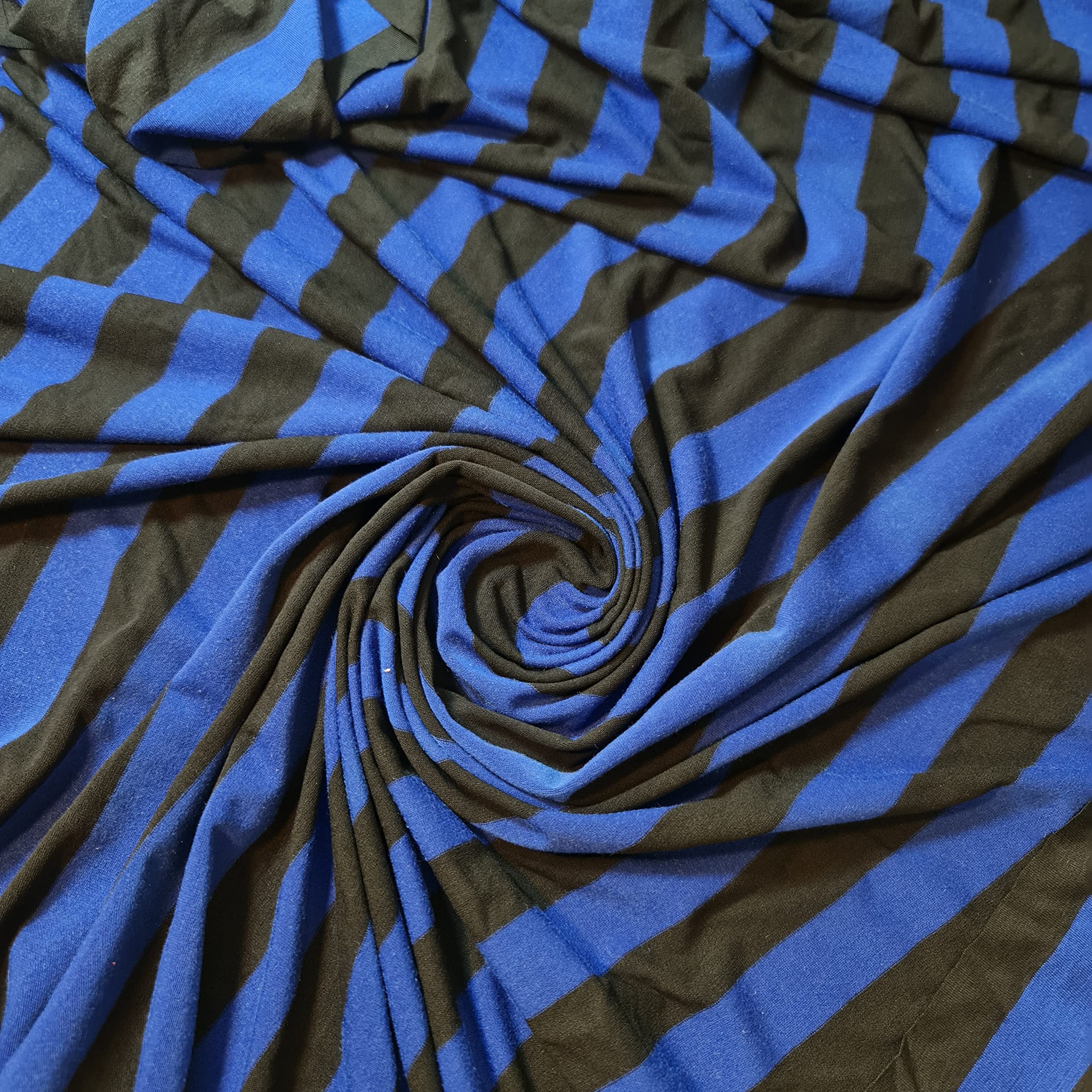 Soft Plain/Printed Cotton Jersey Stretch Knit T Shirt Baby Grow Craft Fabric Material 58" - 150 cm Wide Sold As 1 Meter Pre - Cut Lengths (Royal Black Large Stripe)