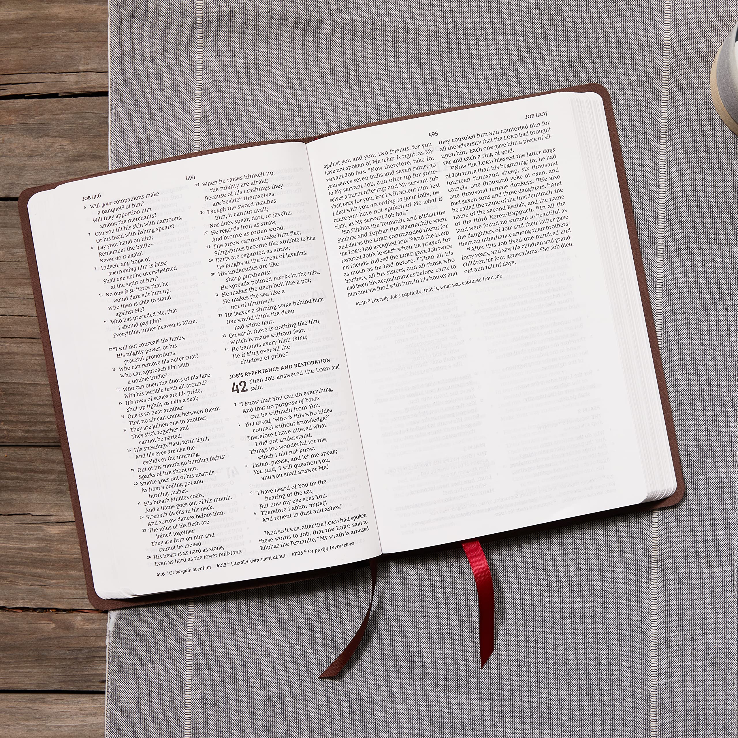 NKJV, Thinline Bible, Verse Art Cover Collection, Genuine Leather, Brown, Thumb Indexed, Red Letter, Comfort Print: Holy Bible, New King James Version