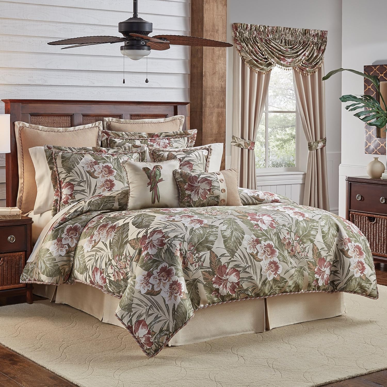 Croscill Anguilla Queen Comforter Set, 4 Piece Amazon.ca Home & Kitchen