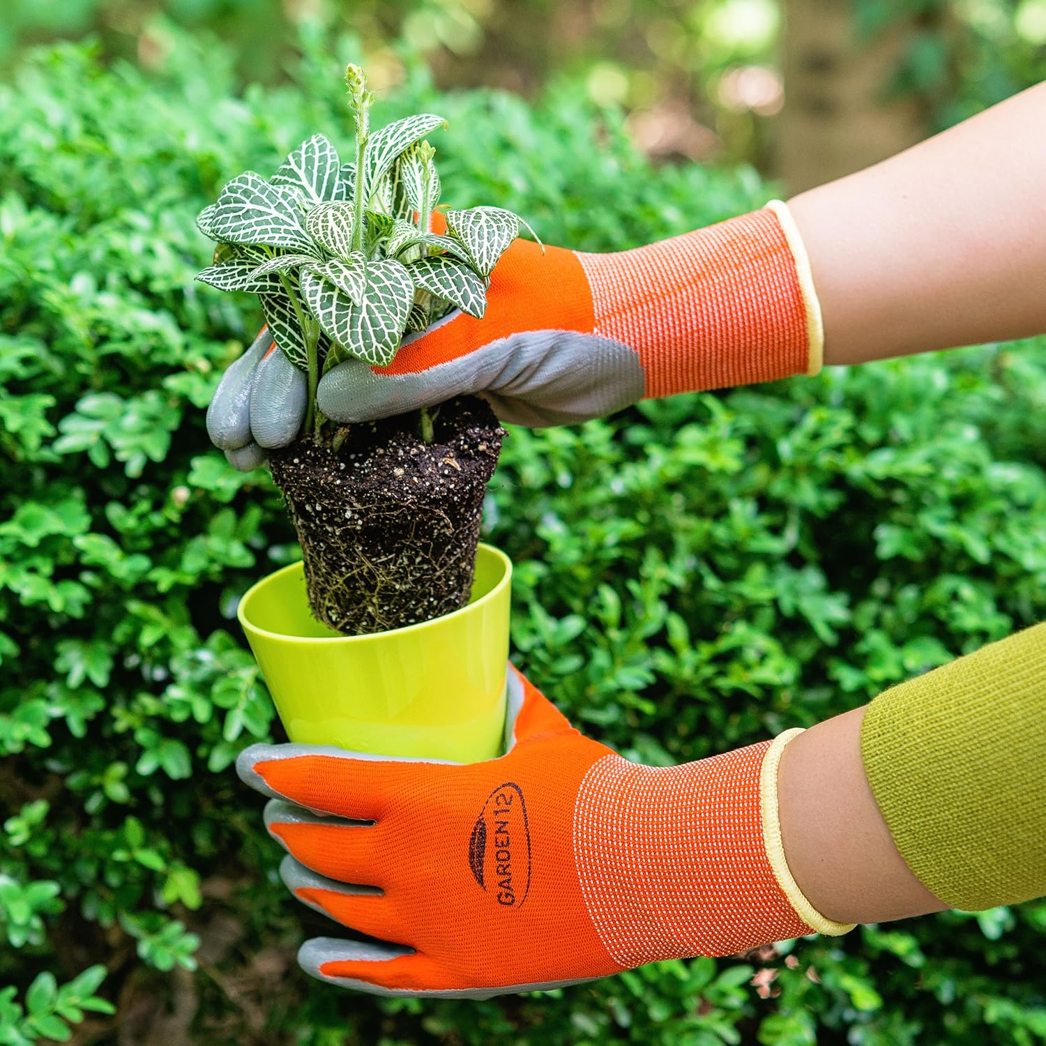 Working Gloves for Women. Super grippy Gardening Gloves with nitrile (2 pairs, Large size): Clothing