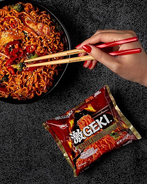 NISSIN GEKI CHILI INFUSED ASIAN NOODLES, FIERY HOT CHICKEN FLAVOR, 3.17 OUNCE (PACK OF 12)