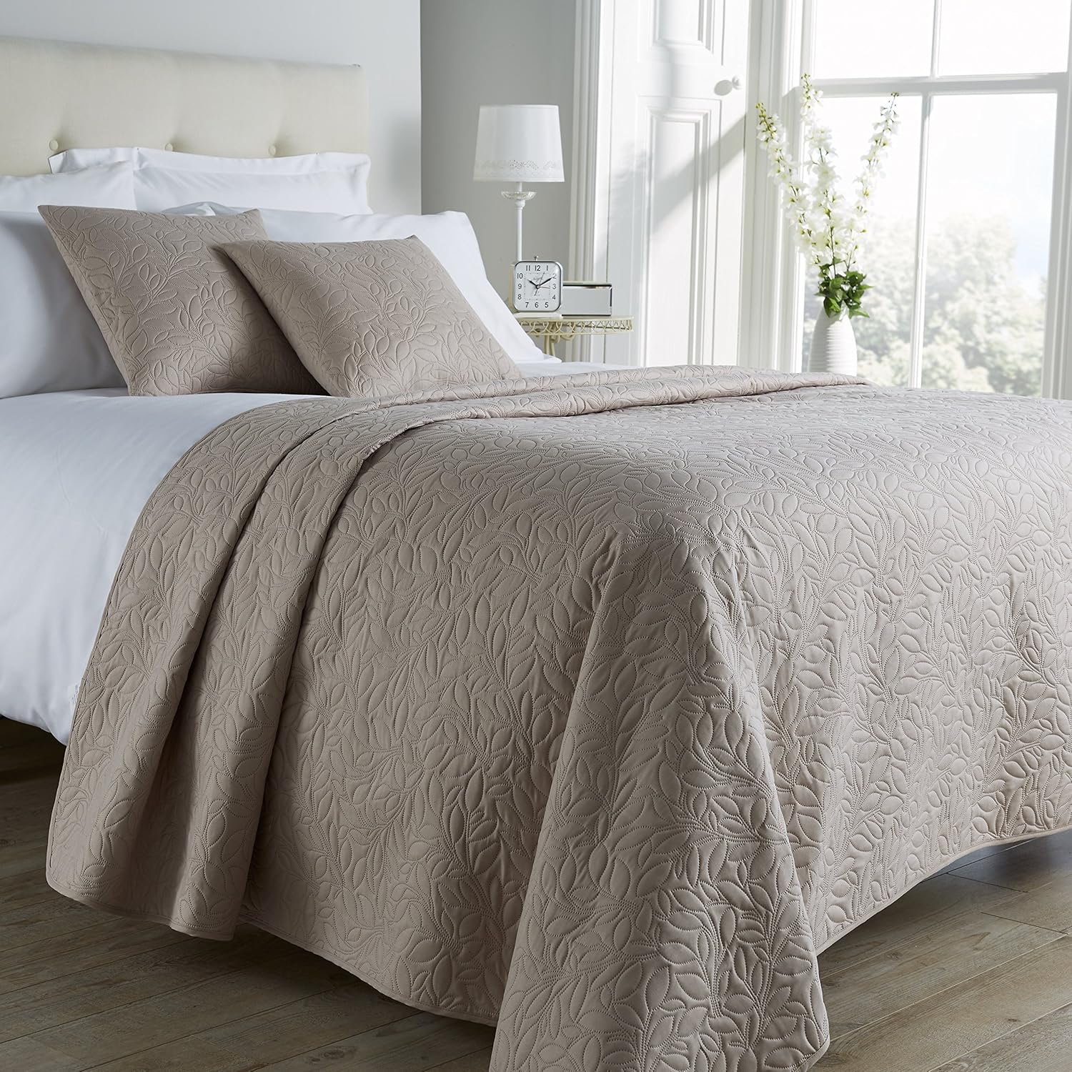 Loom Craft Quality Quilted Leaf Embossed Hotel Duvet Bedspread Throw
