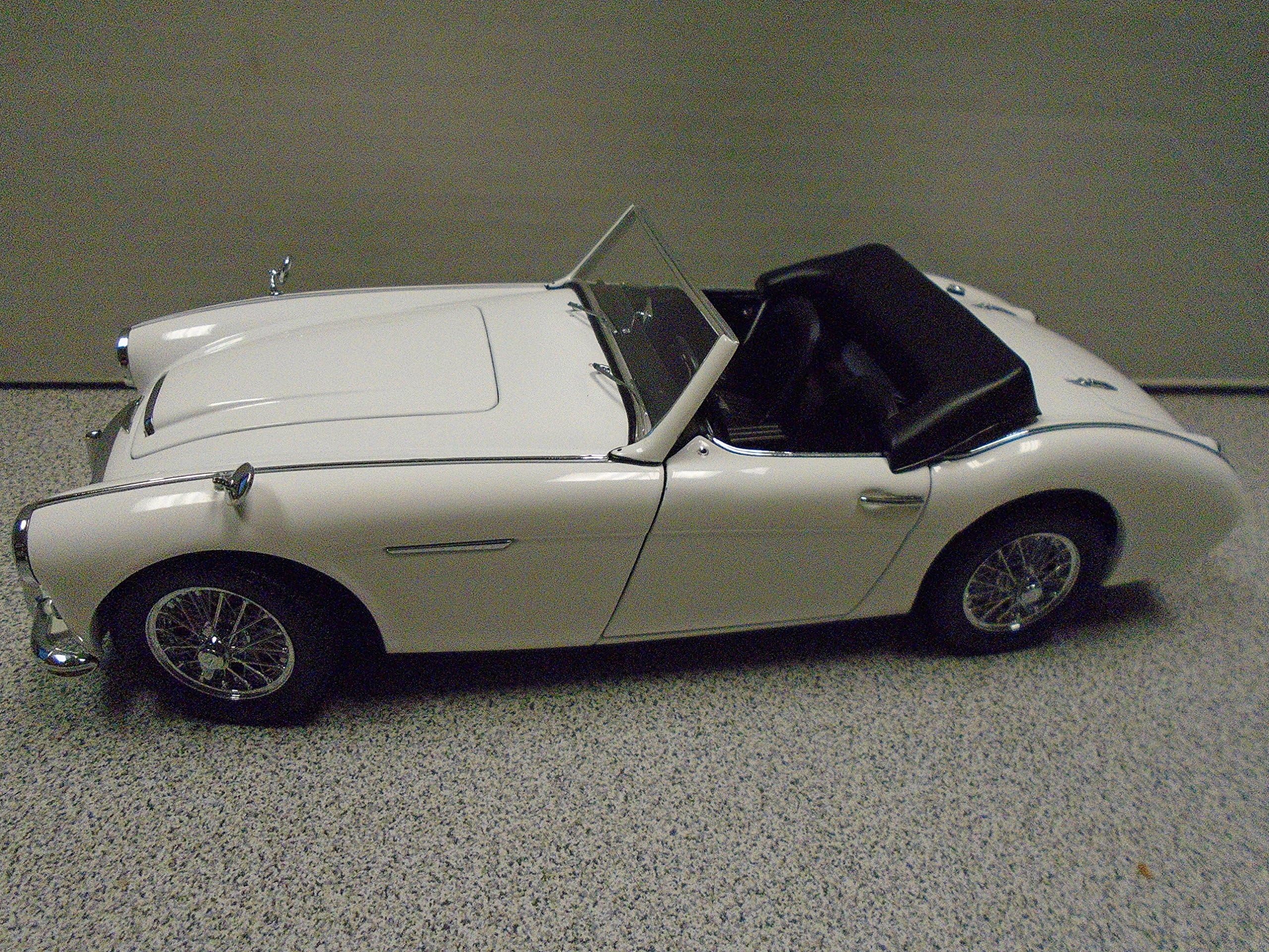 Auto Art Models Austin Healey 3000 Convertible White 1:18