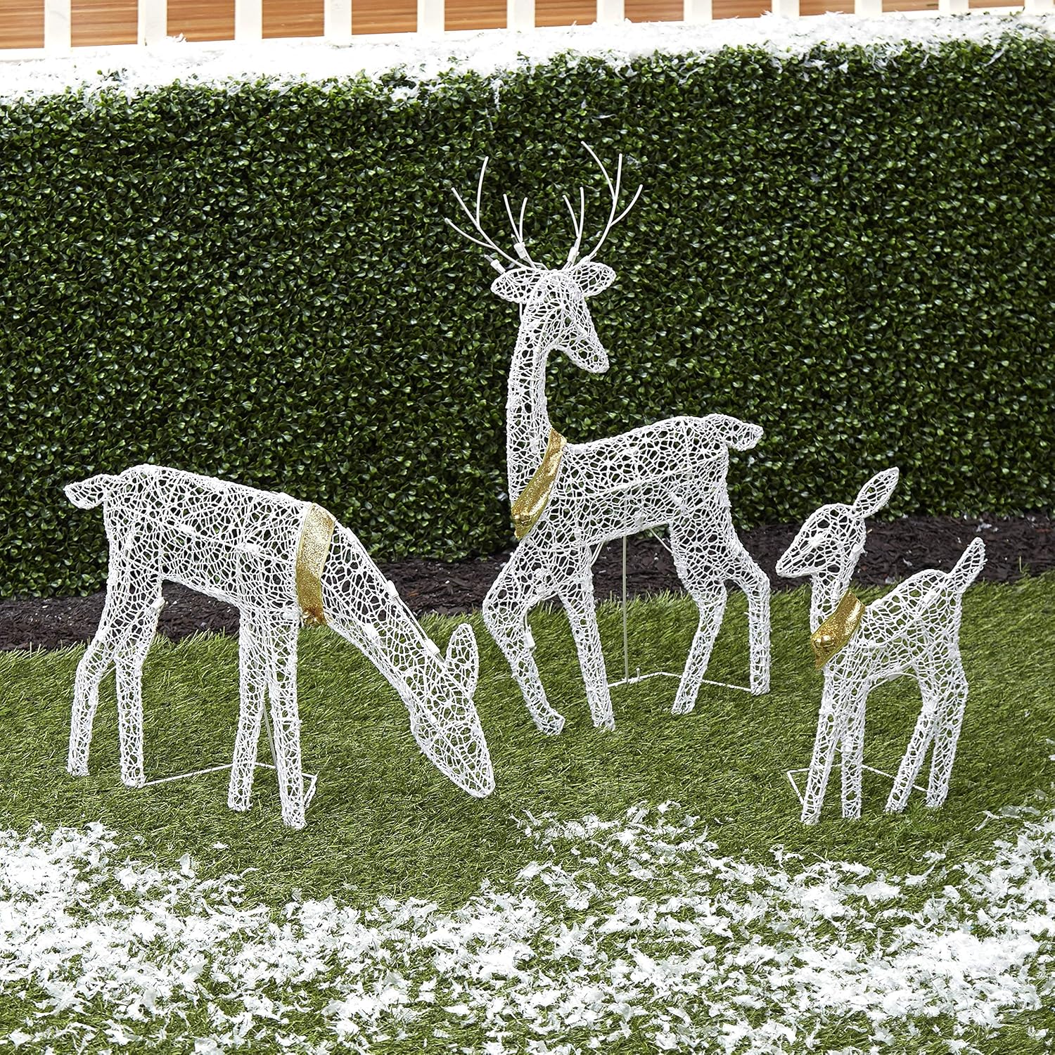 Outdoor Décor Winter Decoration for Front Yards Lighted Deer Family