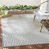 SAFAVIEH Washable Rug Outdoor Beach House Collection - 5'3" x 7'6", Cream & Blue, Non-Shedding & Easy to Clean, Ideal for Pat