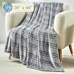 Elegant Comfort Lightweight Printed Throw