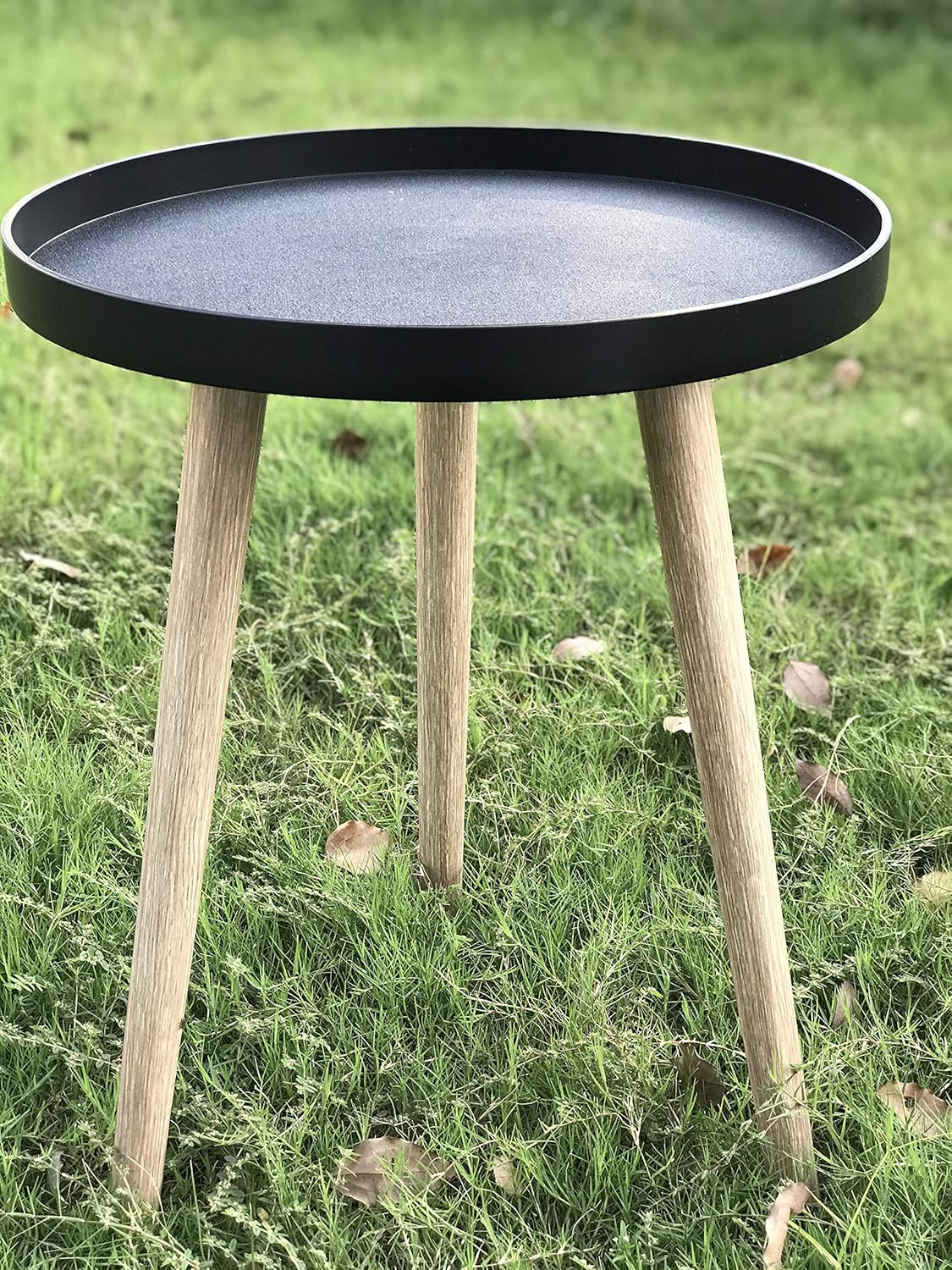 outdoor side tables for patio on Amazon Com Sech Tray Plastic Round Side End Table Gold For Outdoor Or Indoor Use Outdoor Side Table Round Anti Rust And Waterproof Nightstand Sofa Tables Accent Coffee Table Furniture Decor