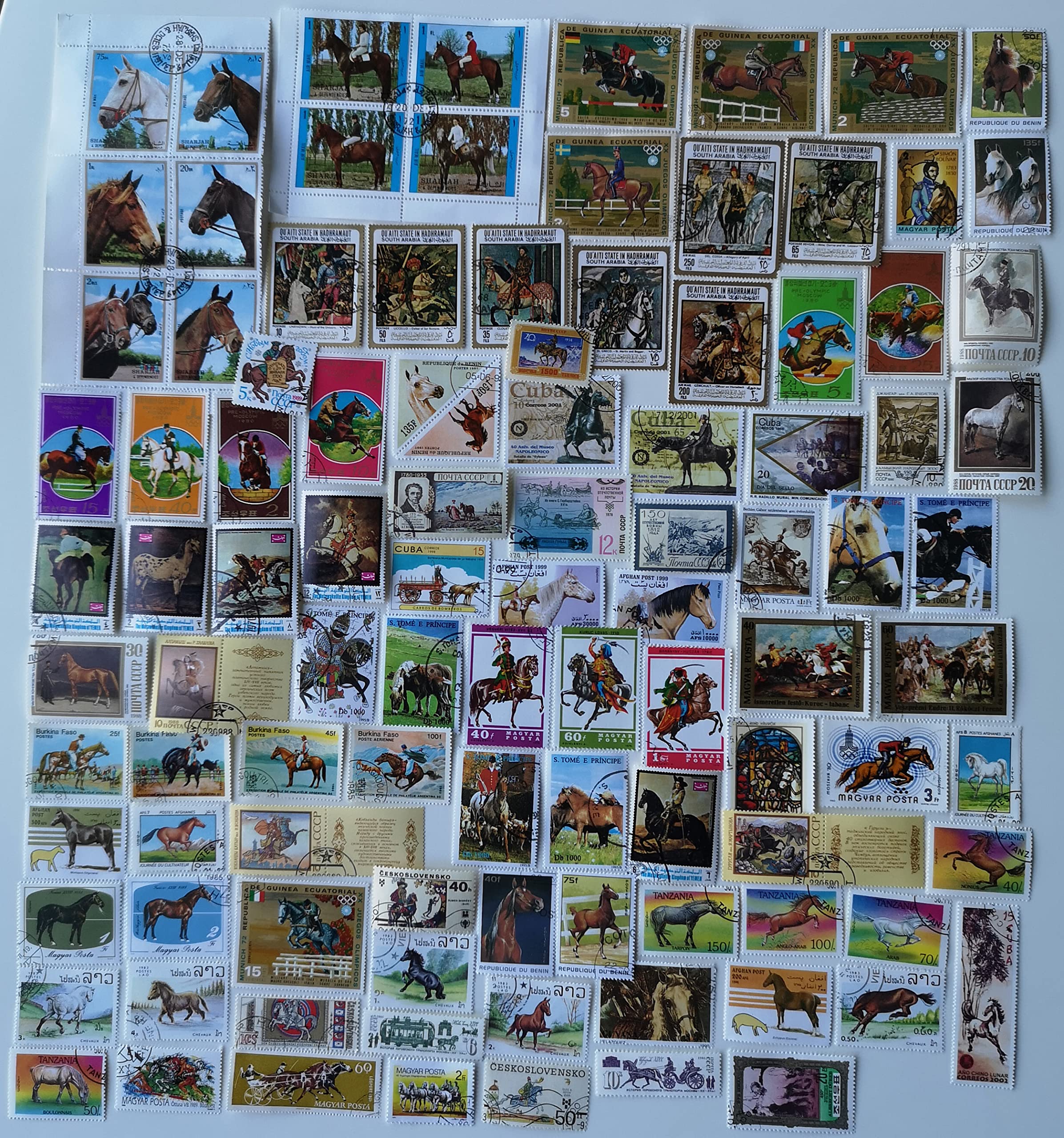 100 Different Horse Stamps Collection (Stamps for Collectors)