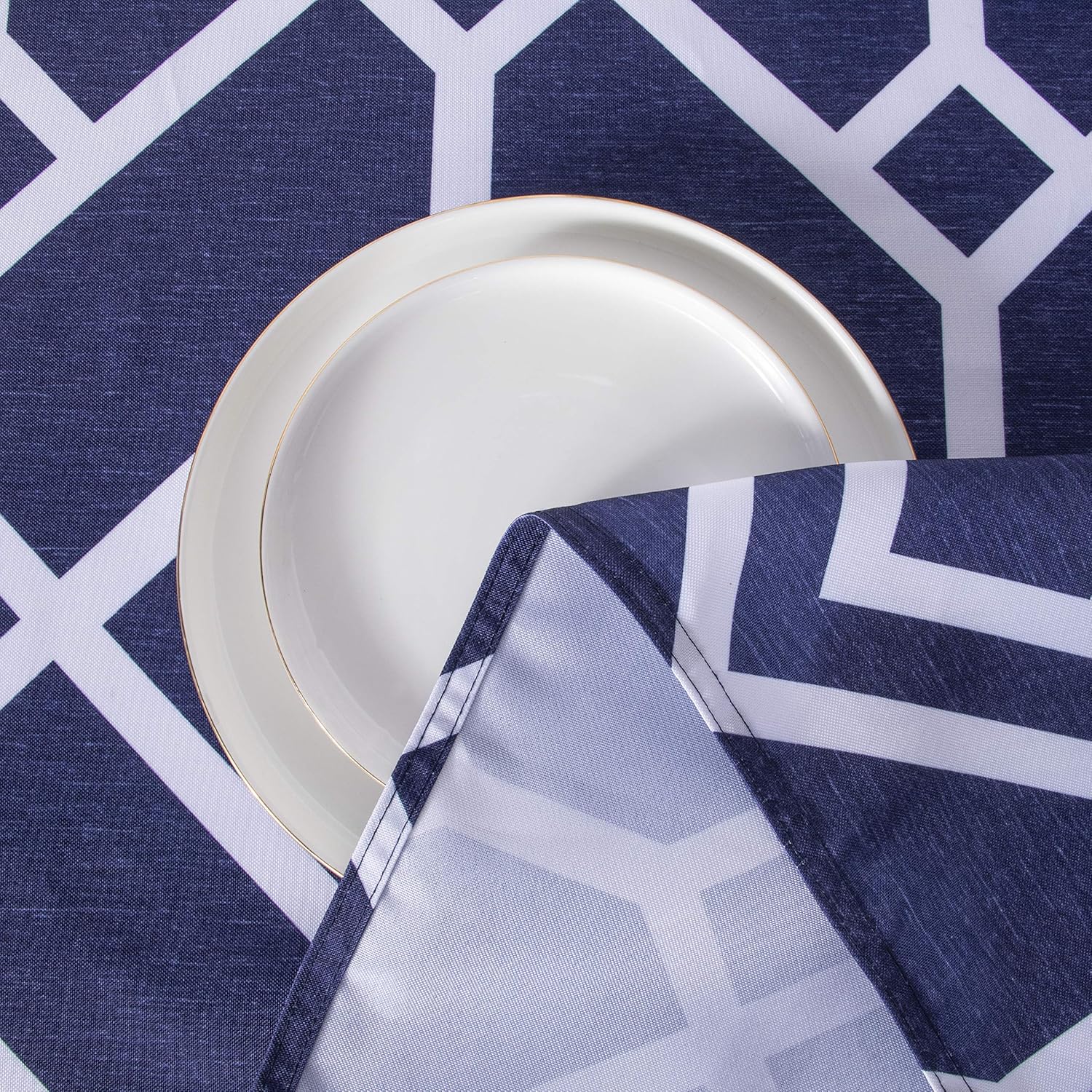 LUSHVIDA Moroccan Rectangle Table Cloth – Washable Water Resistance Microfiber Moroccan Tablecloth Decorative Table Cover for Picnic Banquet Party Kitchen Dining Room, 150 GSM (60 x 84 Inch, Navy: Kitchen & Dining